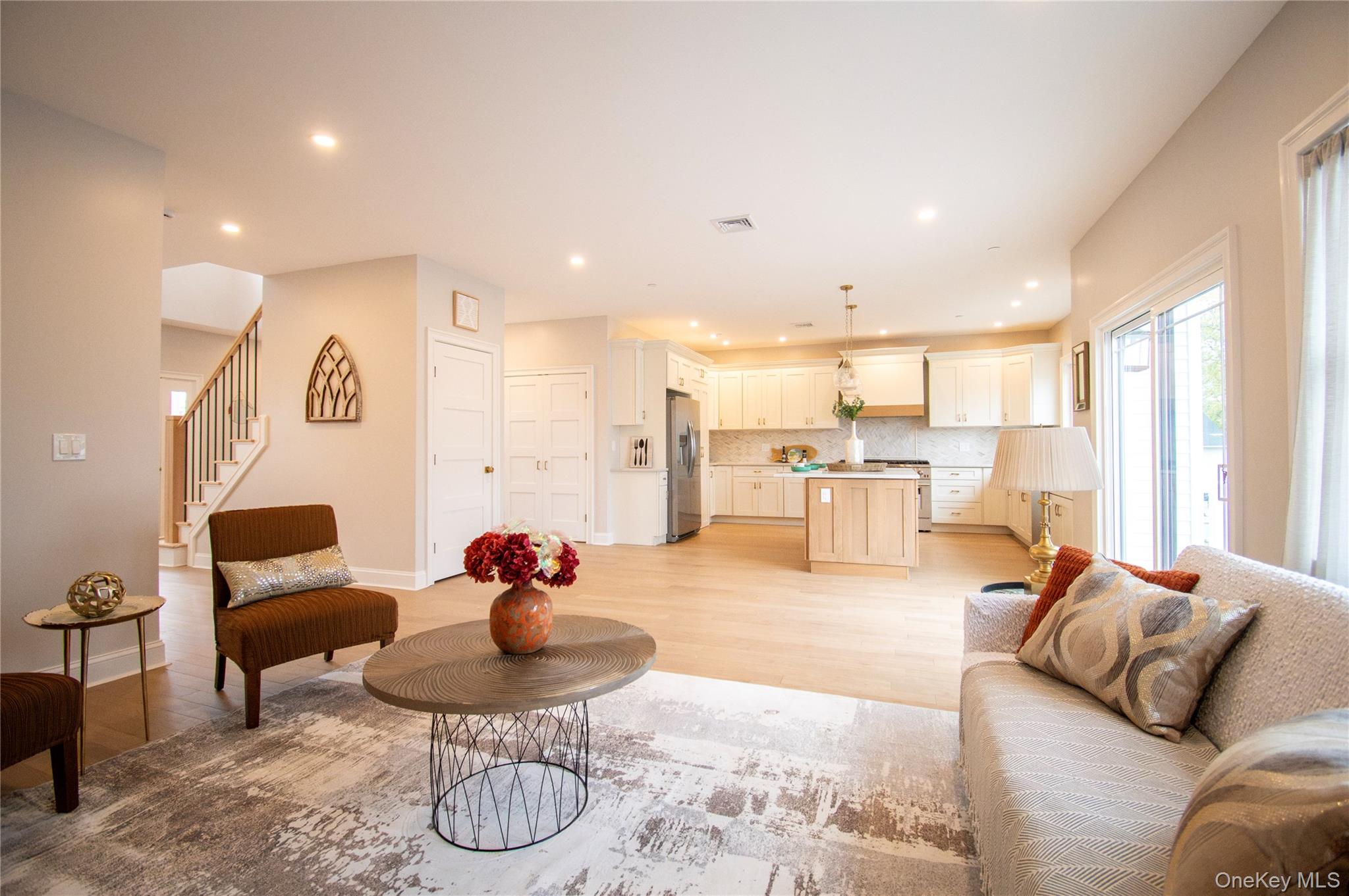 300 Harbor Street Property Photo 2