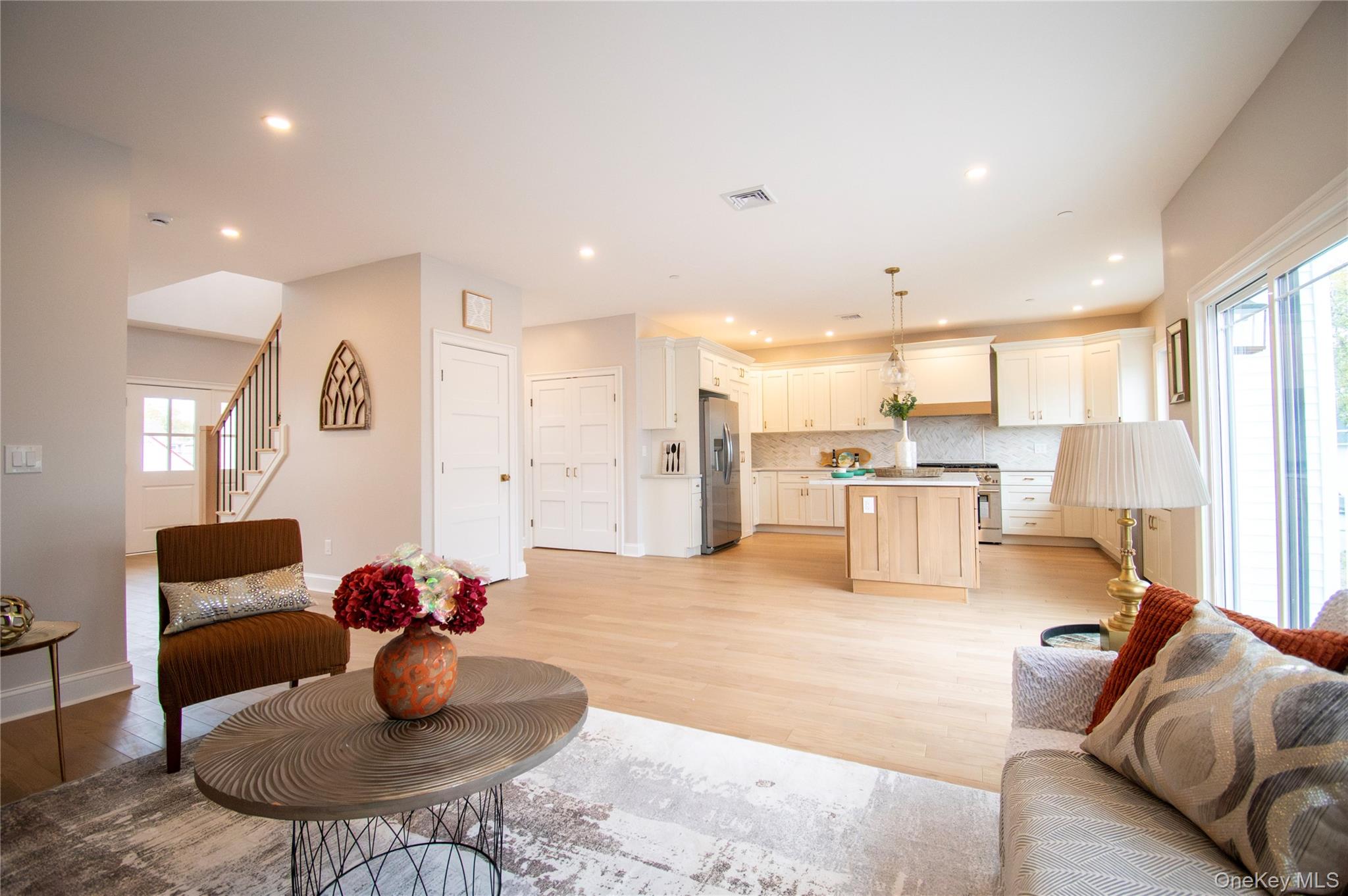 300 Harbor Street Property Photo 3