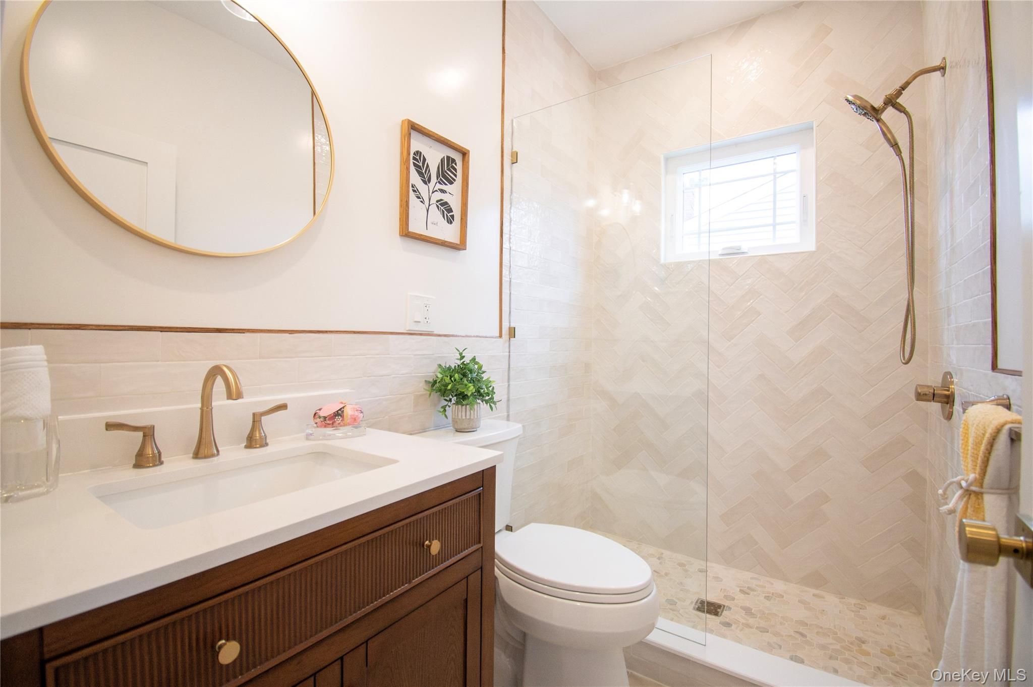300 Harbor Street Property Photo 12
