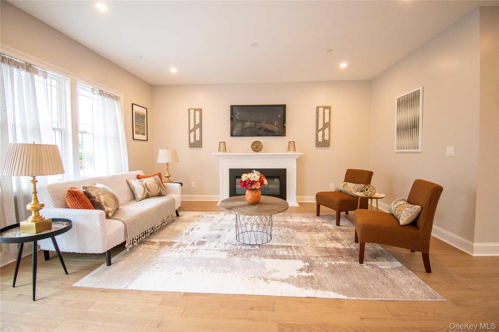 300 Harbor Street Property Photo 17