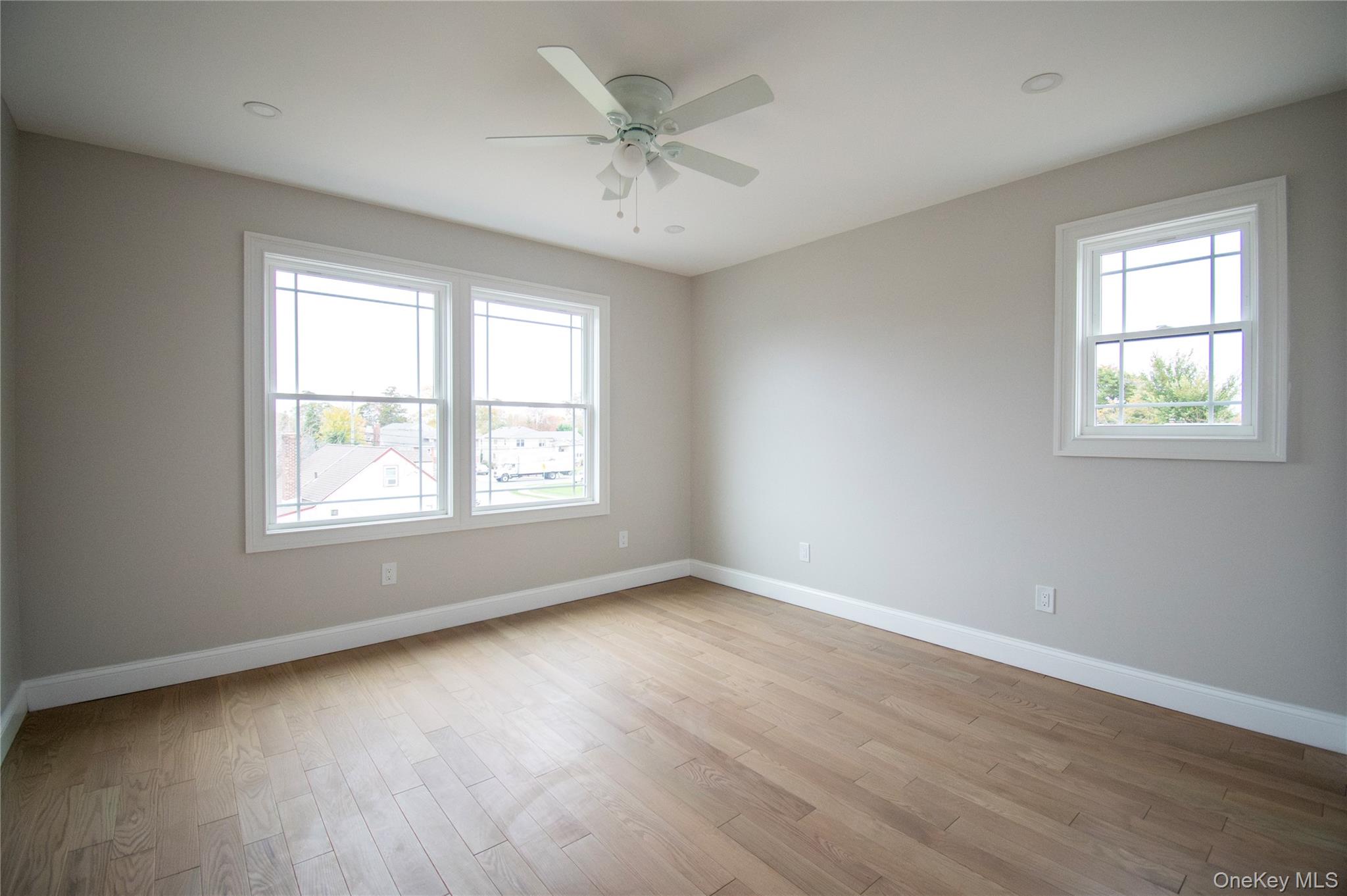 300 Harbor Street Property Photo 29