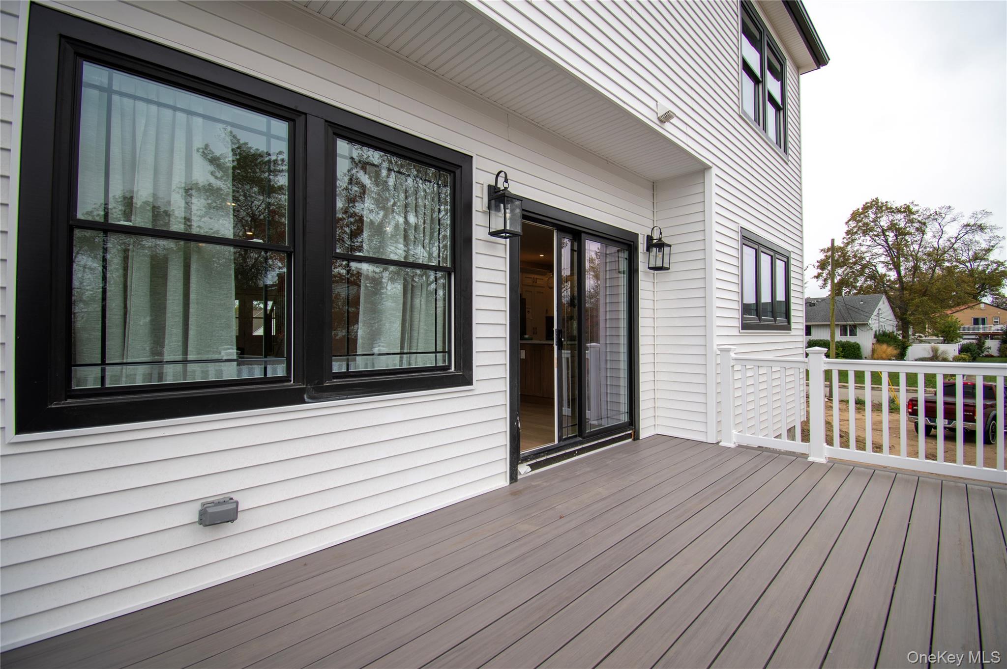 300 Harbor Street Property Photo 39