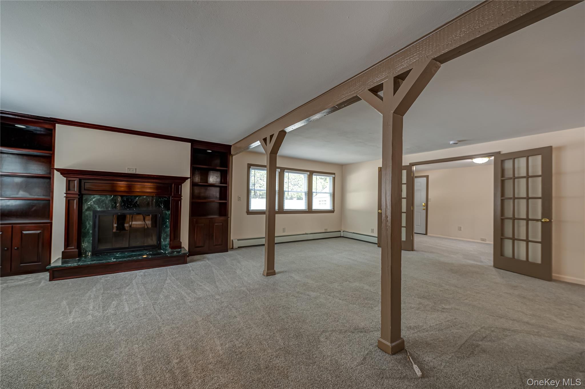 16 Sussex Lane Property Photo 19