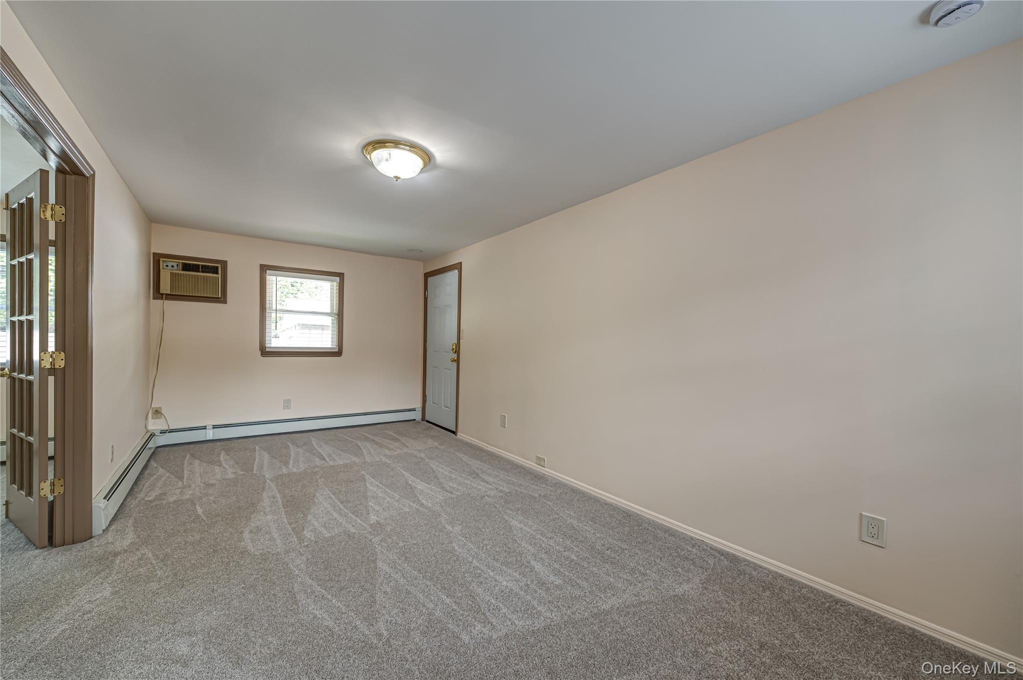16 Sussex Lane Property Photo 22
