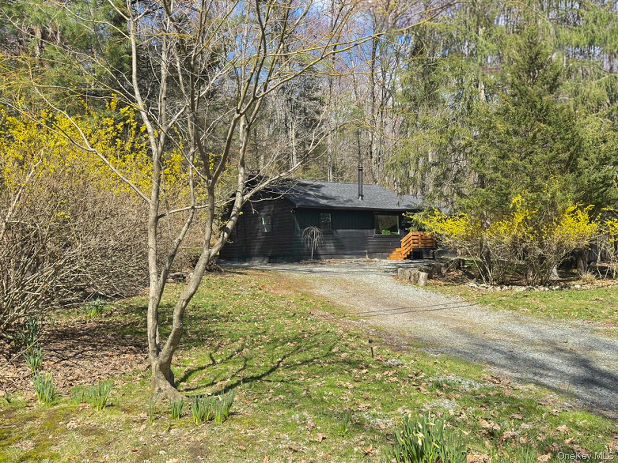 16 Burpo Lane Property Photo 1