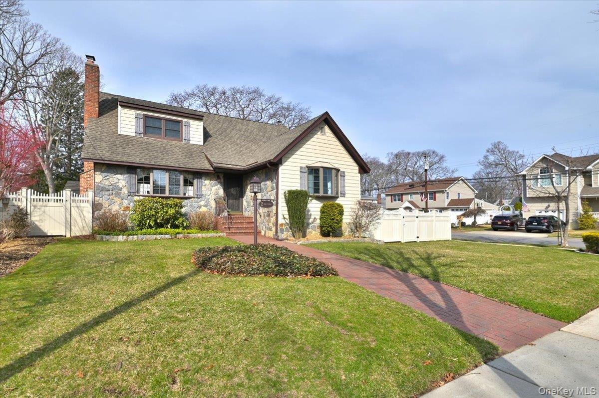 2 Oak Place Property Photo 3