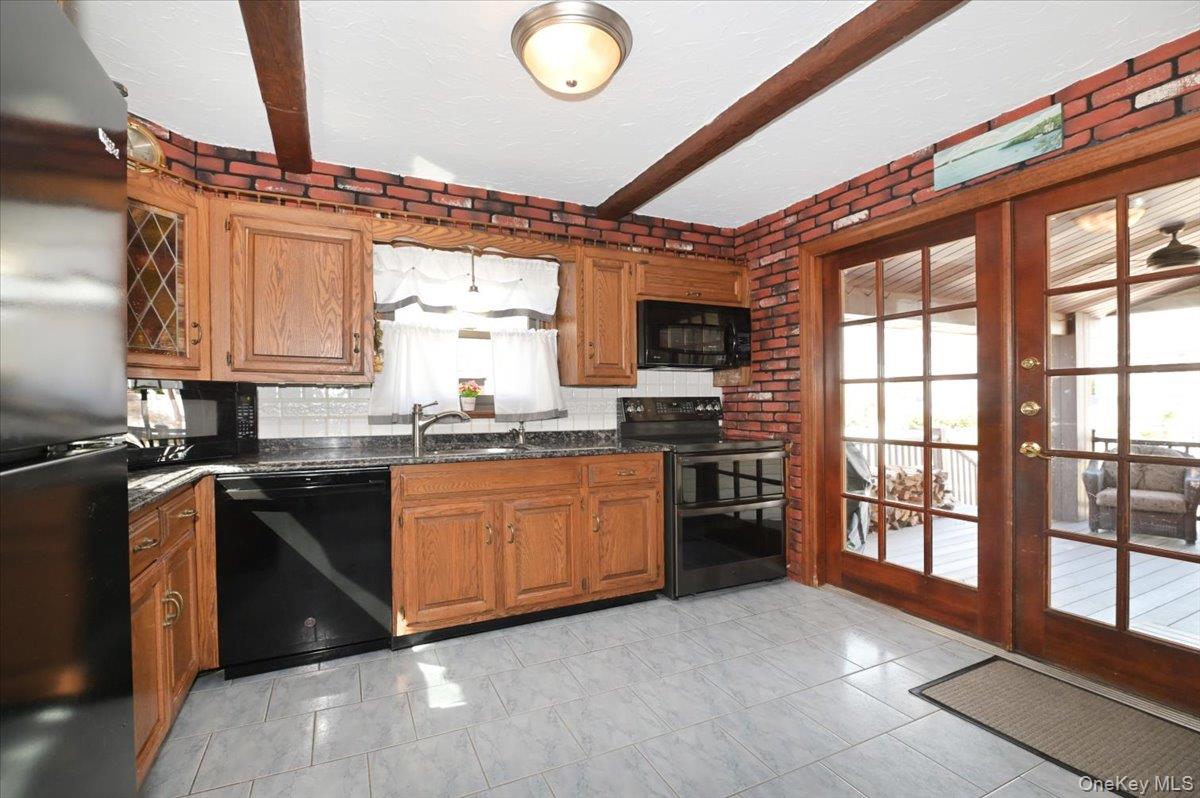 2 Oak Place Property Photo 12