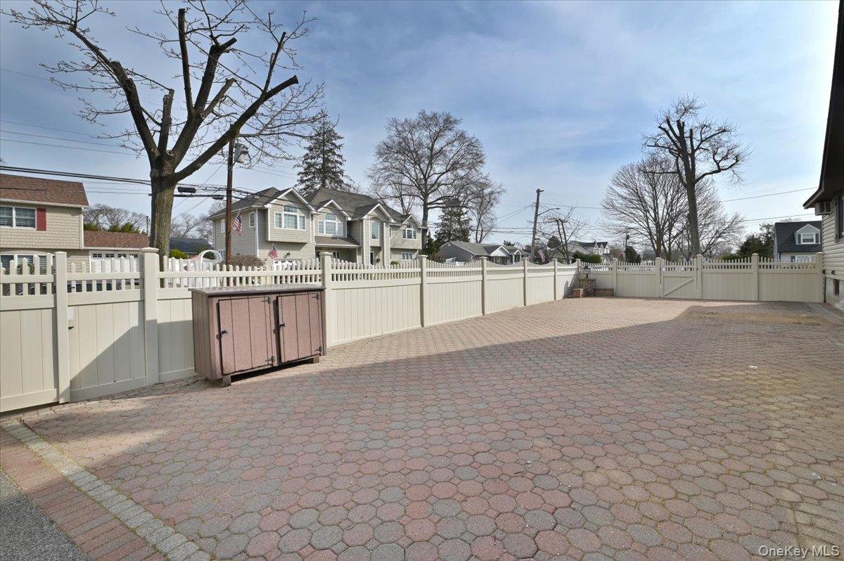 2 Oak Place Property Photo 26