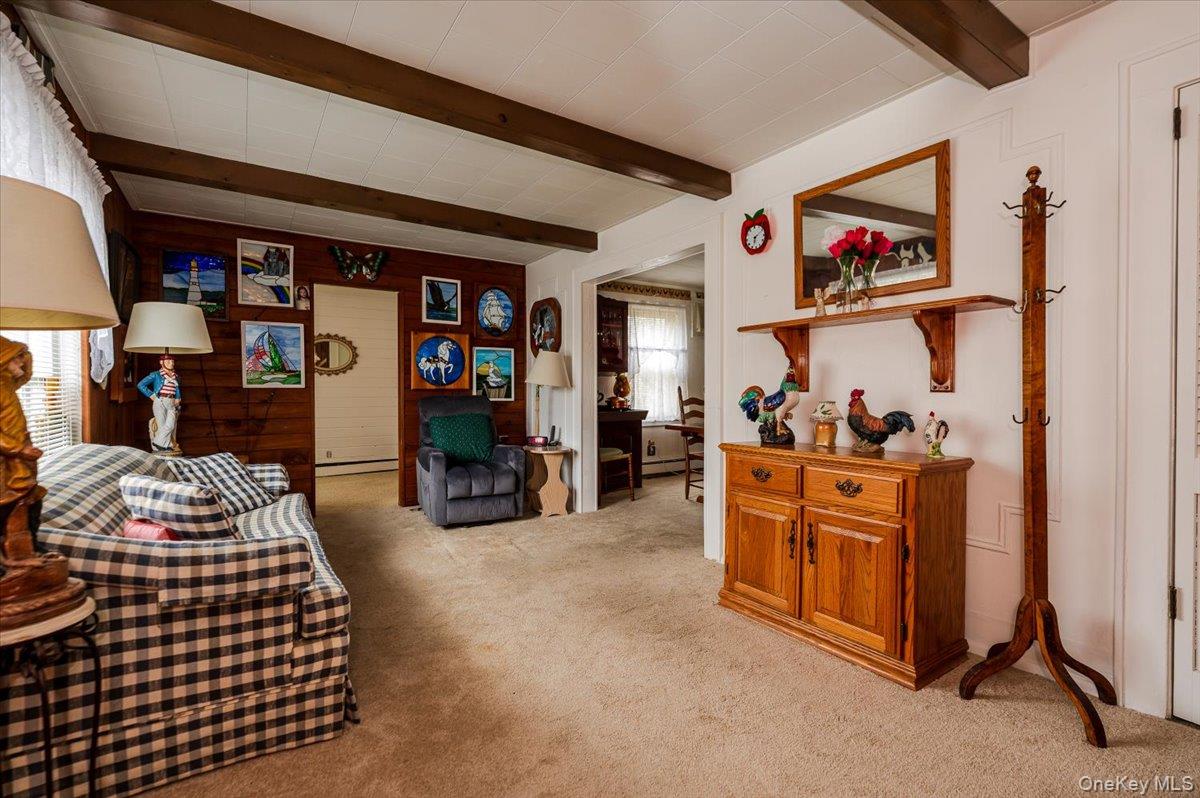 601 Hughes Street Property Photo 4