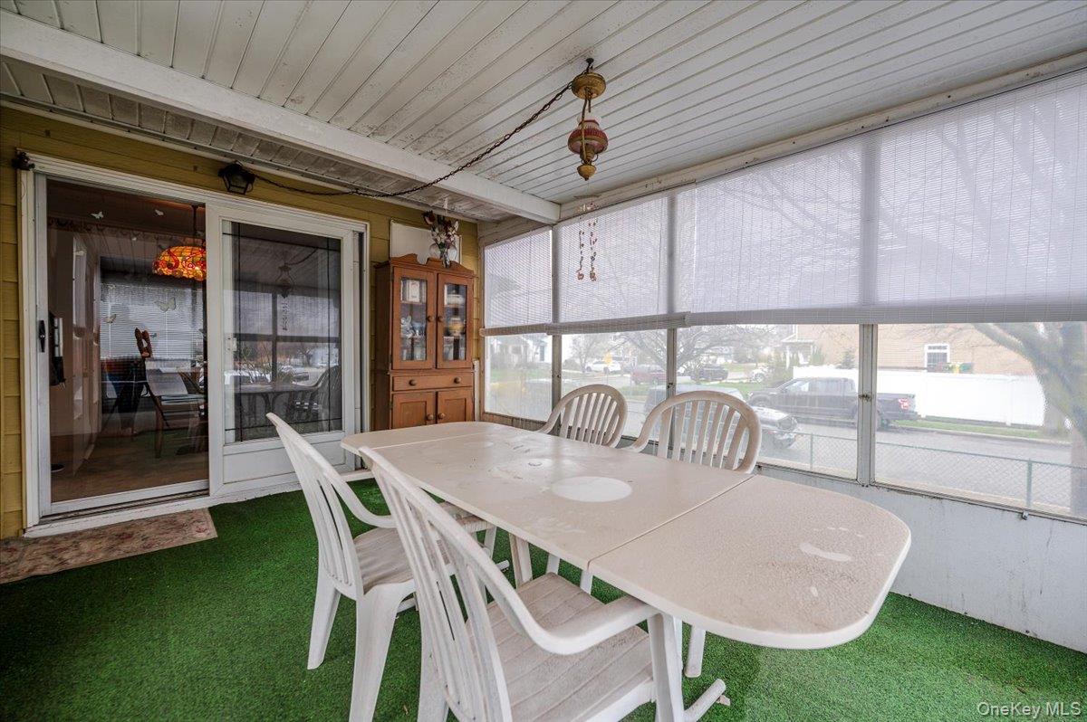 601 Hughes Street Property Photo 11