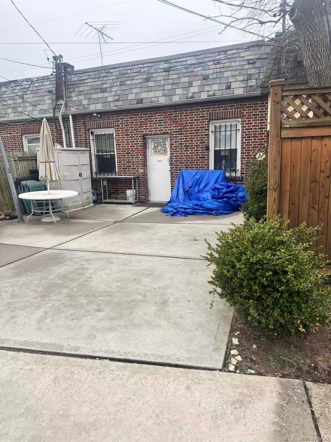 56 Covert Avenue Property Photo 3