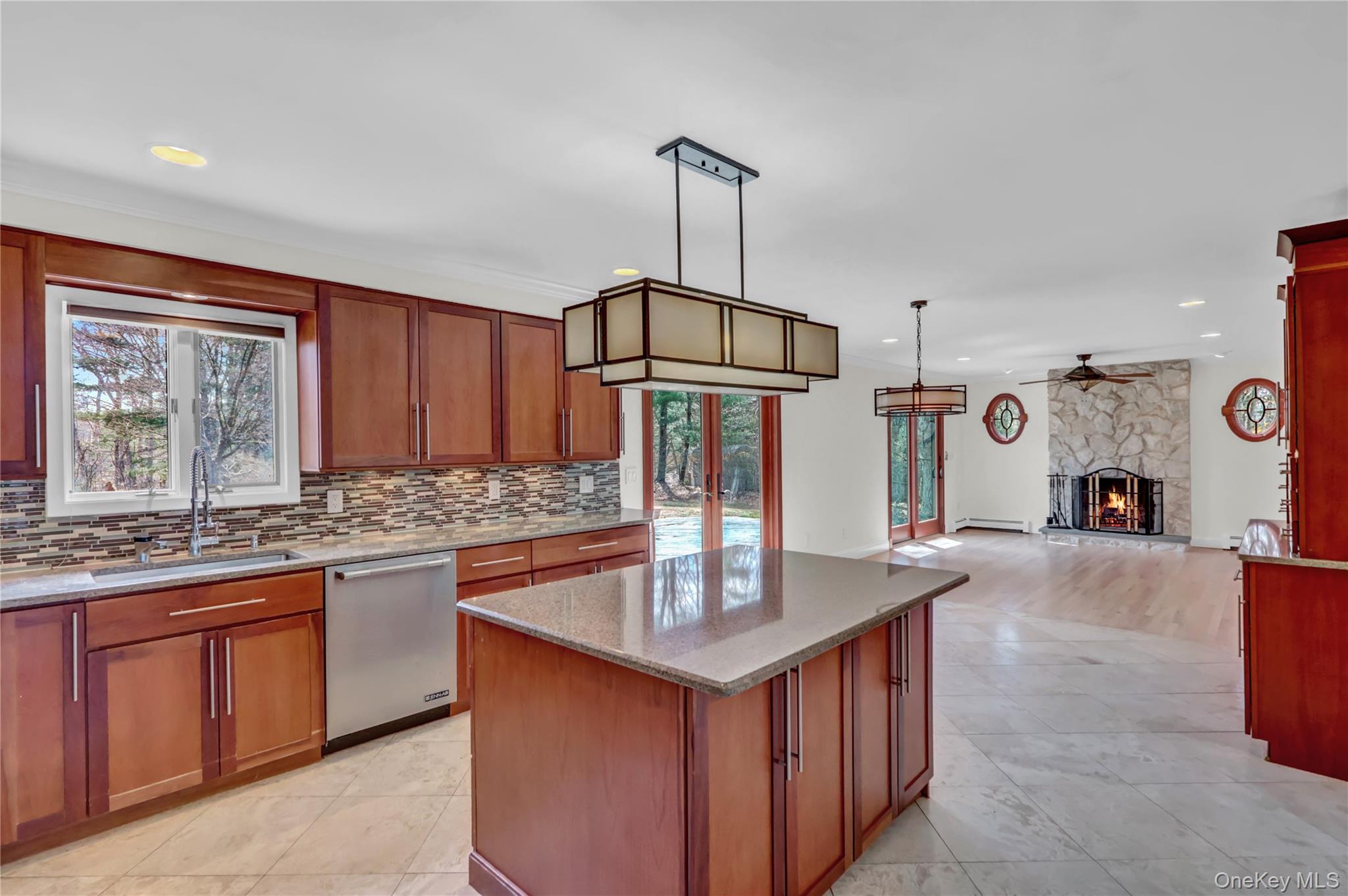 6 Liberty Lane Property Photo 14
