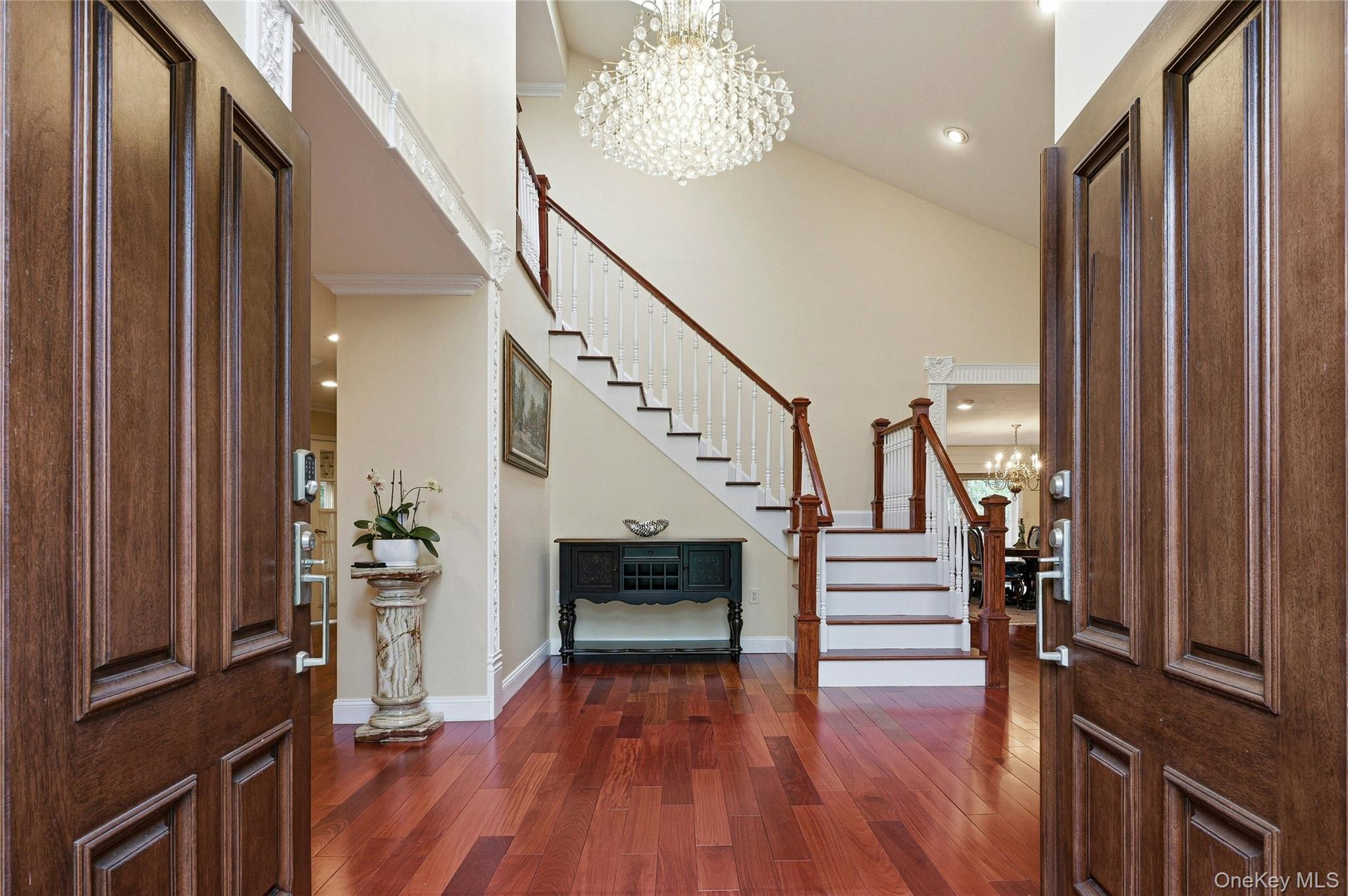 18 Aldgate Drive Property Photo 3