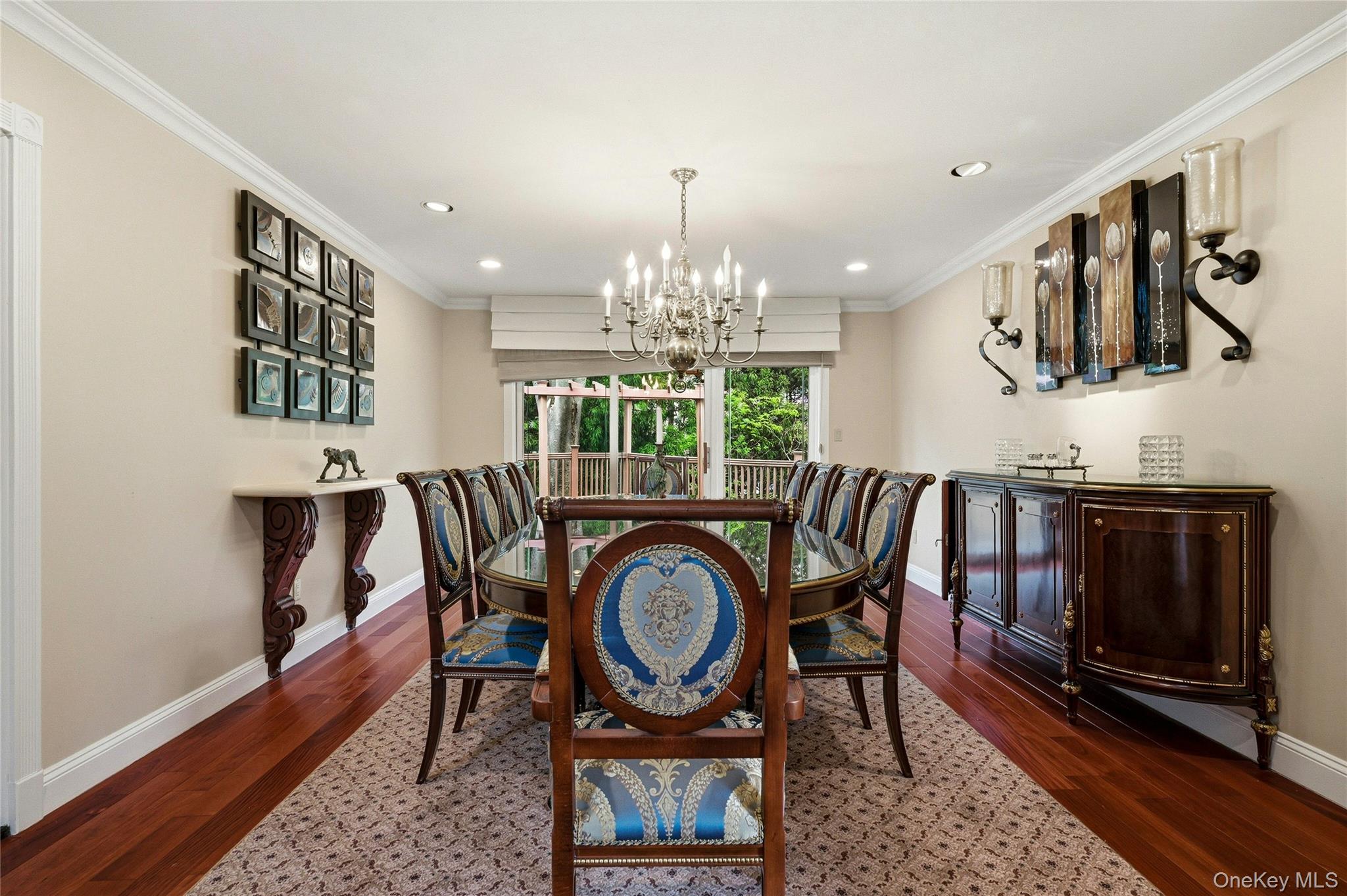 18 Aldgate Drive Property Photo 11