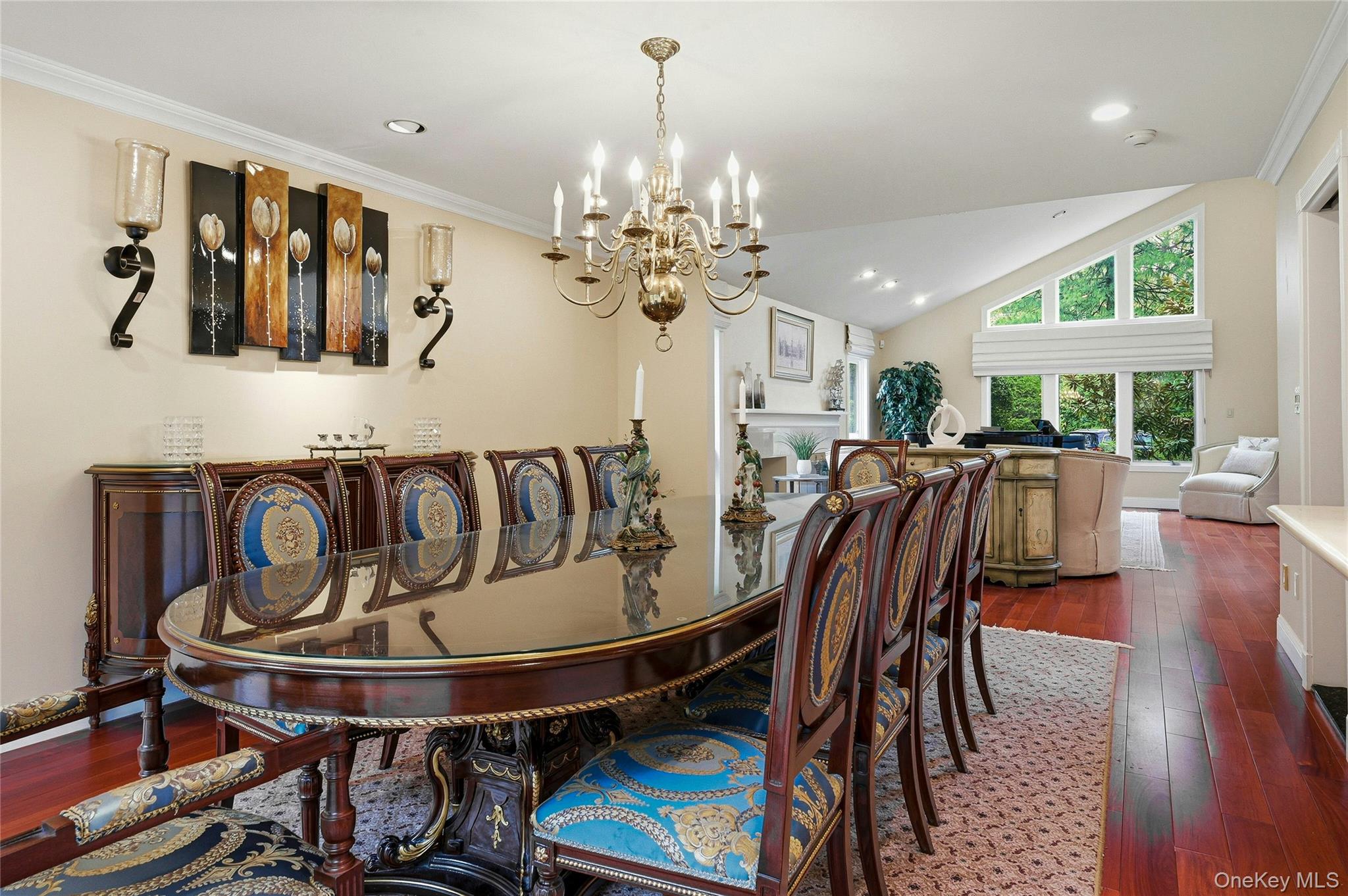 18 Aldgate Drive Property Photo 12