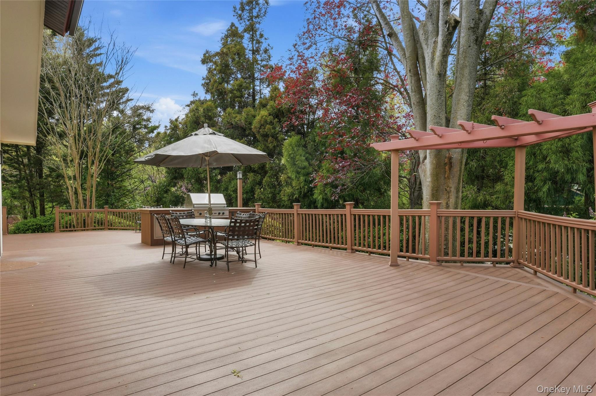 18 Aldgate Drive Property Photo 35