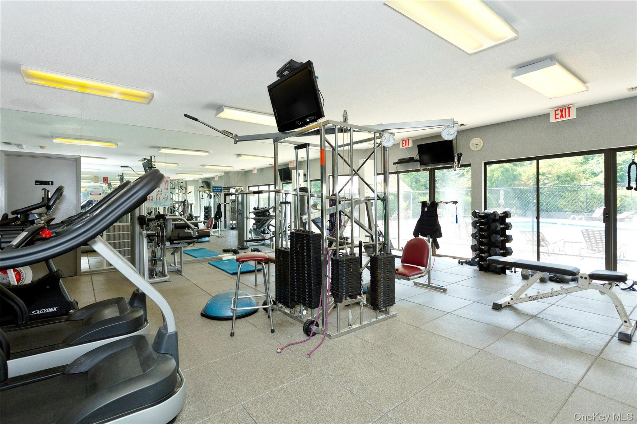 18 Aldgate Drive Property Photo 38