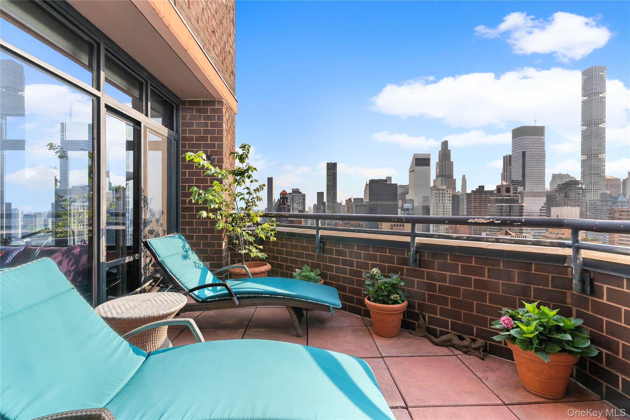 304 E 65th Street Penthouse Property Photo 13