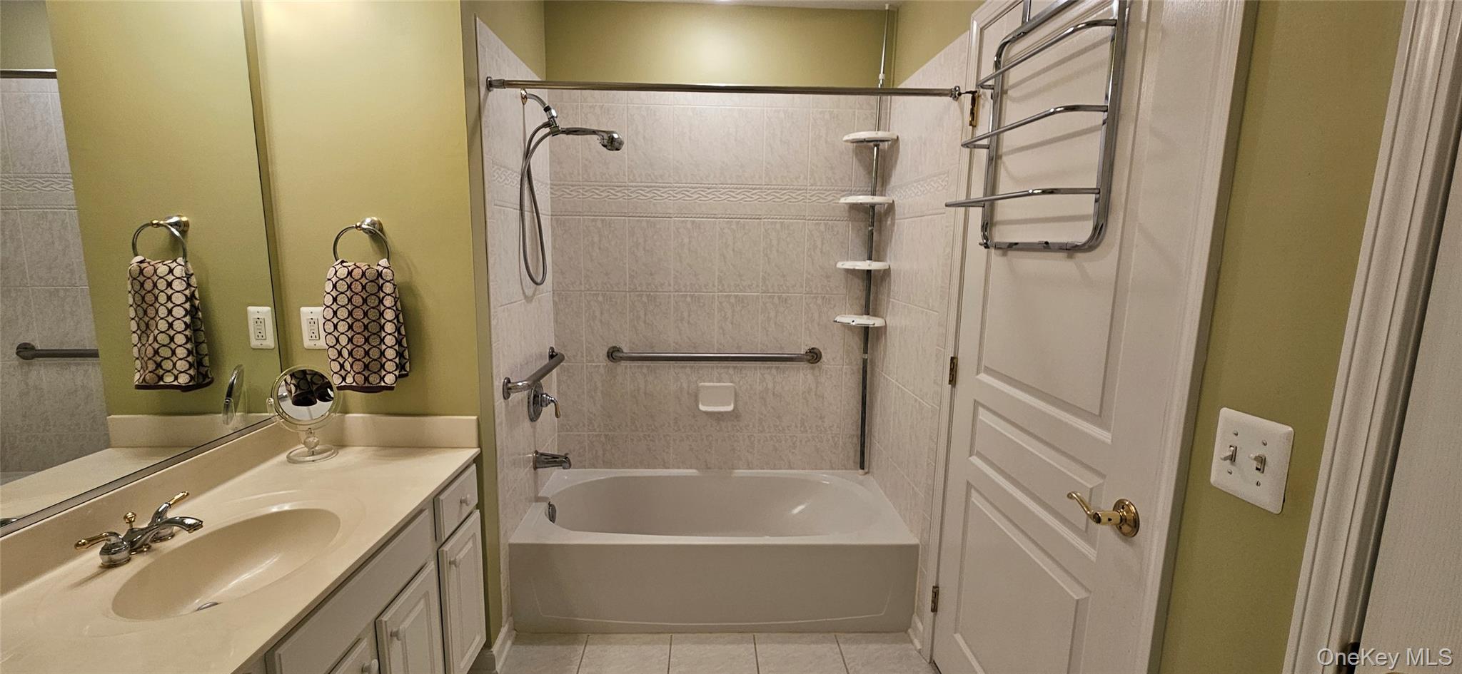 24 N De Baun Avenue 303 Property Photo 13