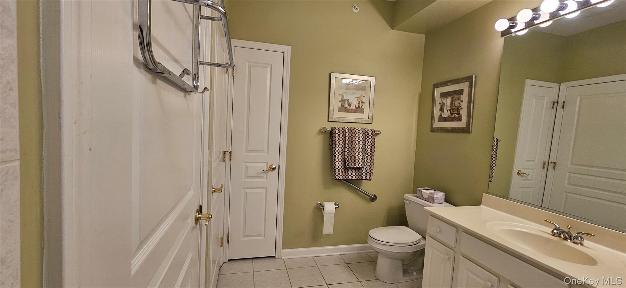 24 N De Baun Avenue 303 Property Photo 14