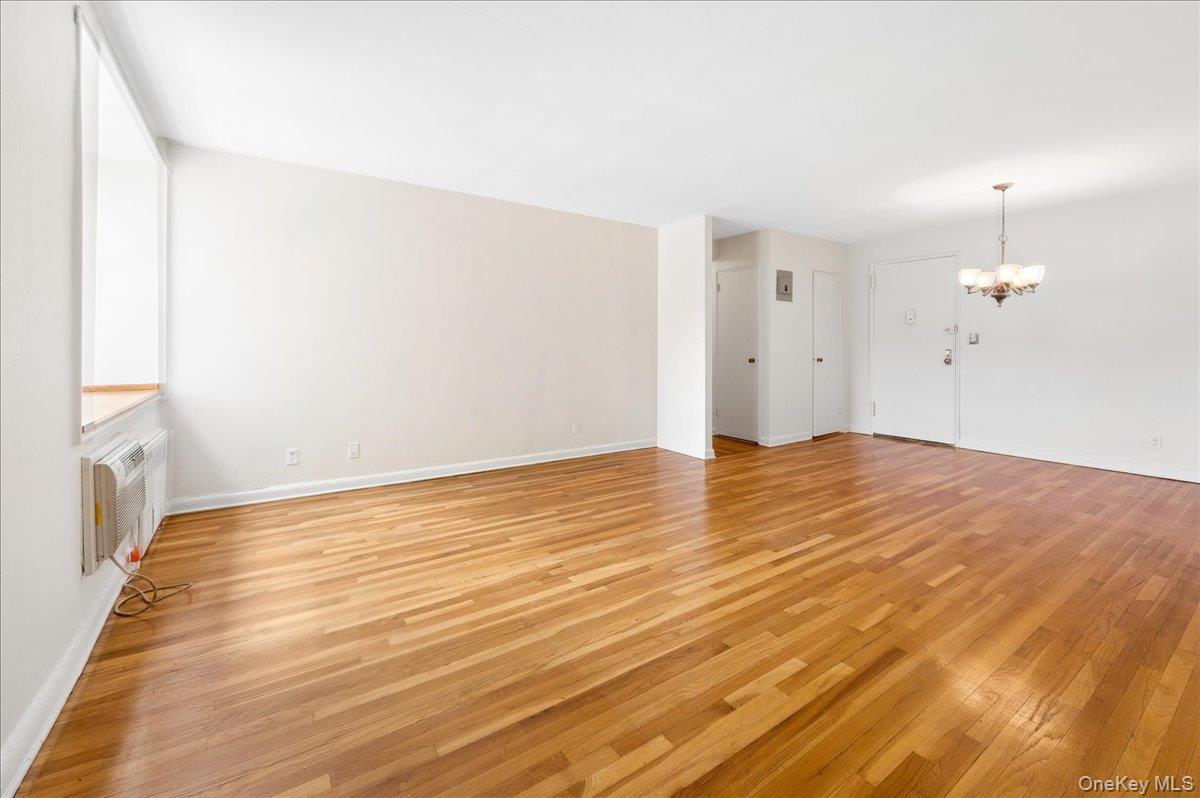 2 Sadore Lane 6m Property Photo 5