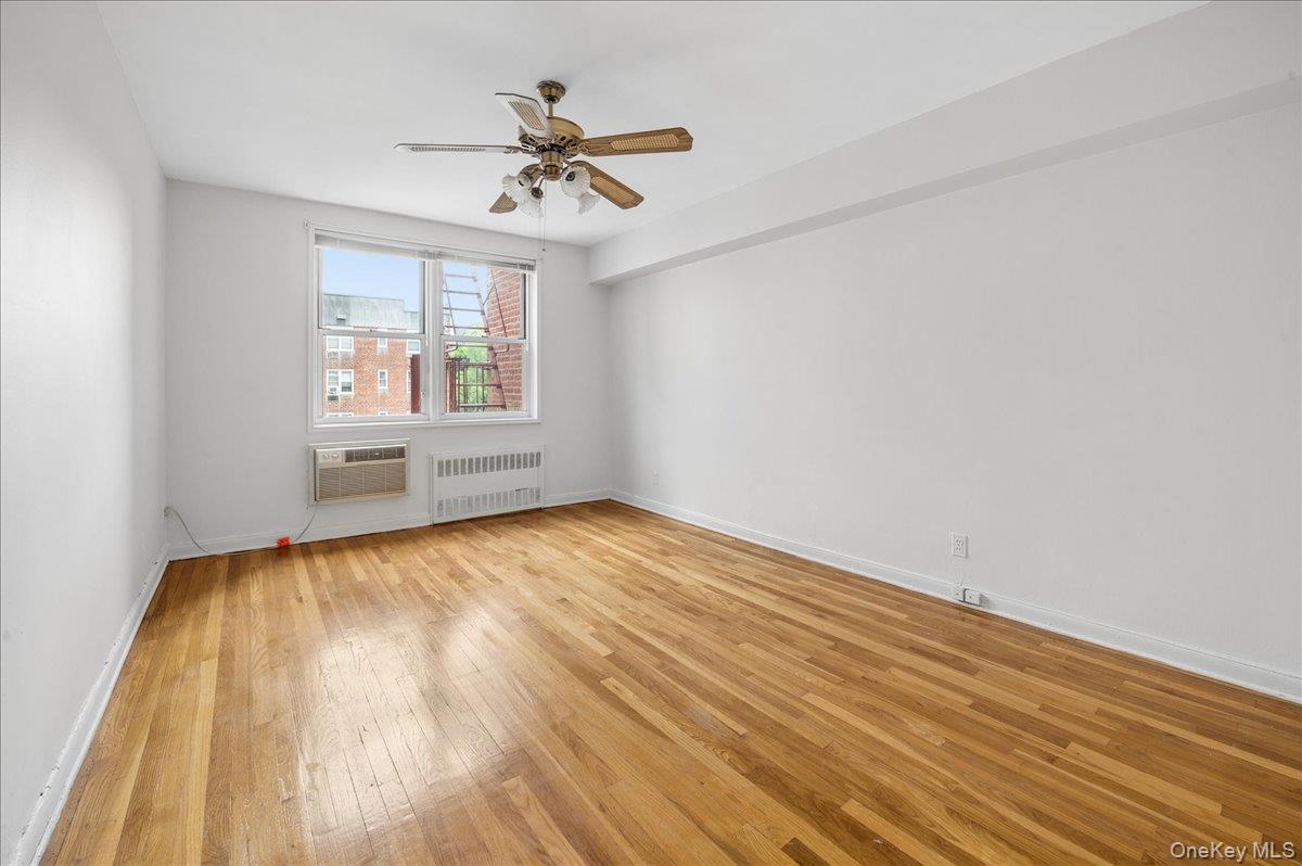 2 Sadore Lane 6m Property Photo 11
