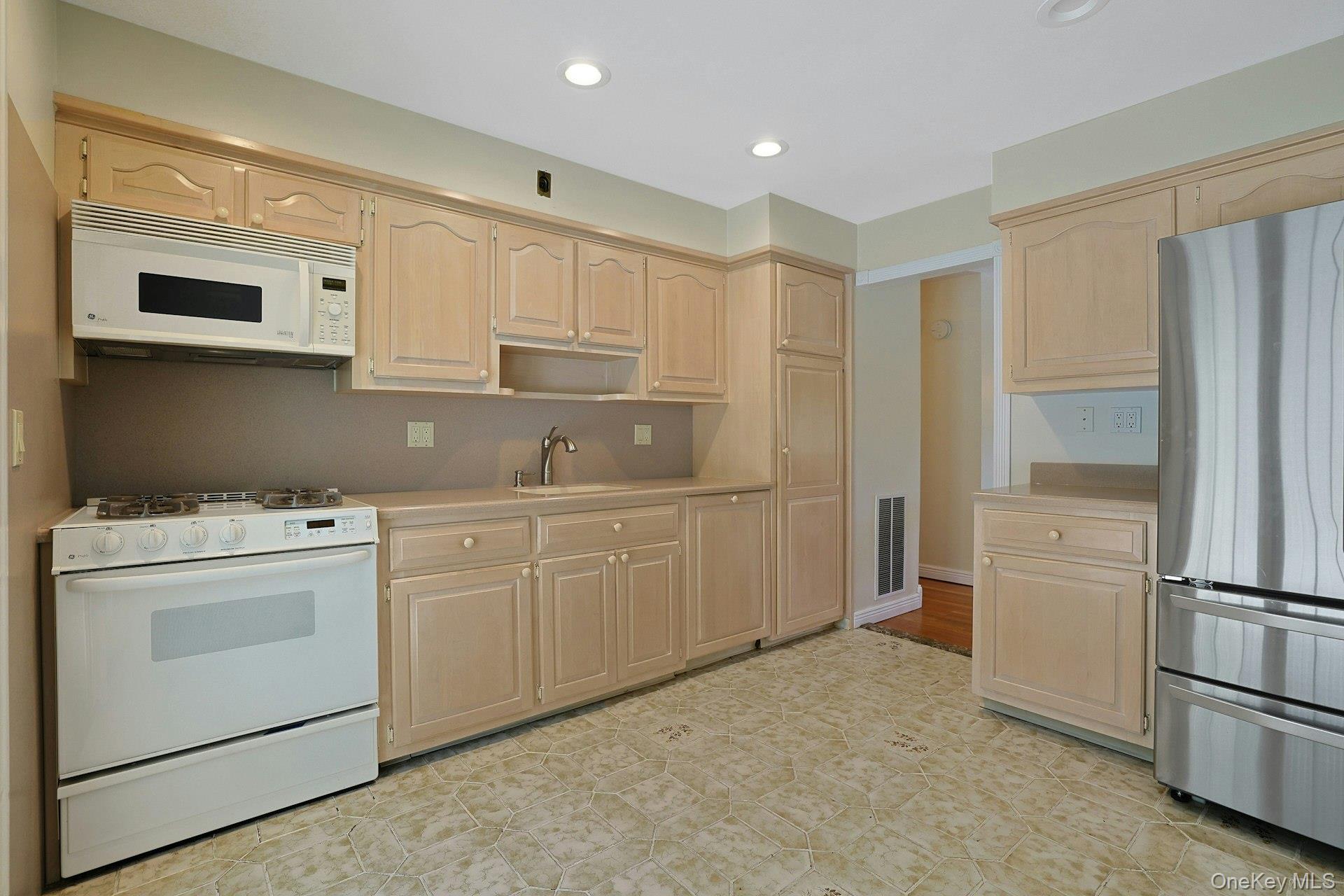19 Von Beaste Lane Property Photo 15