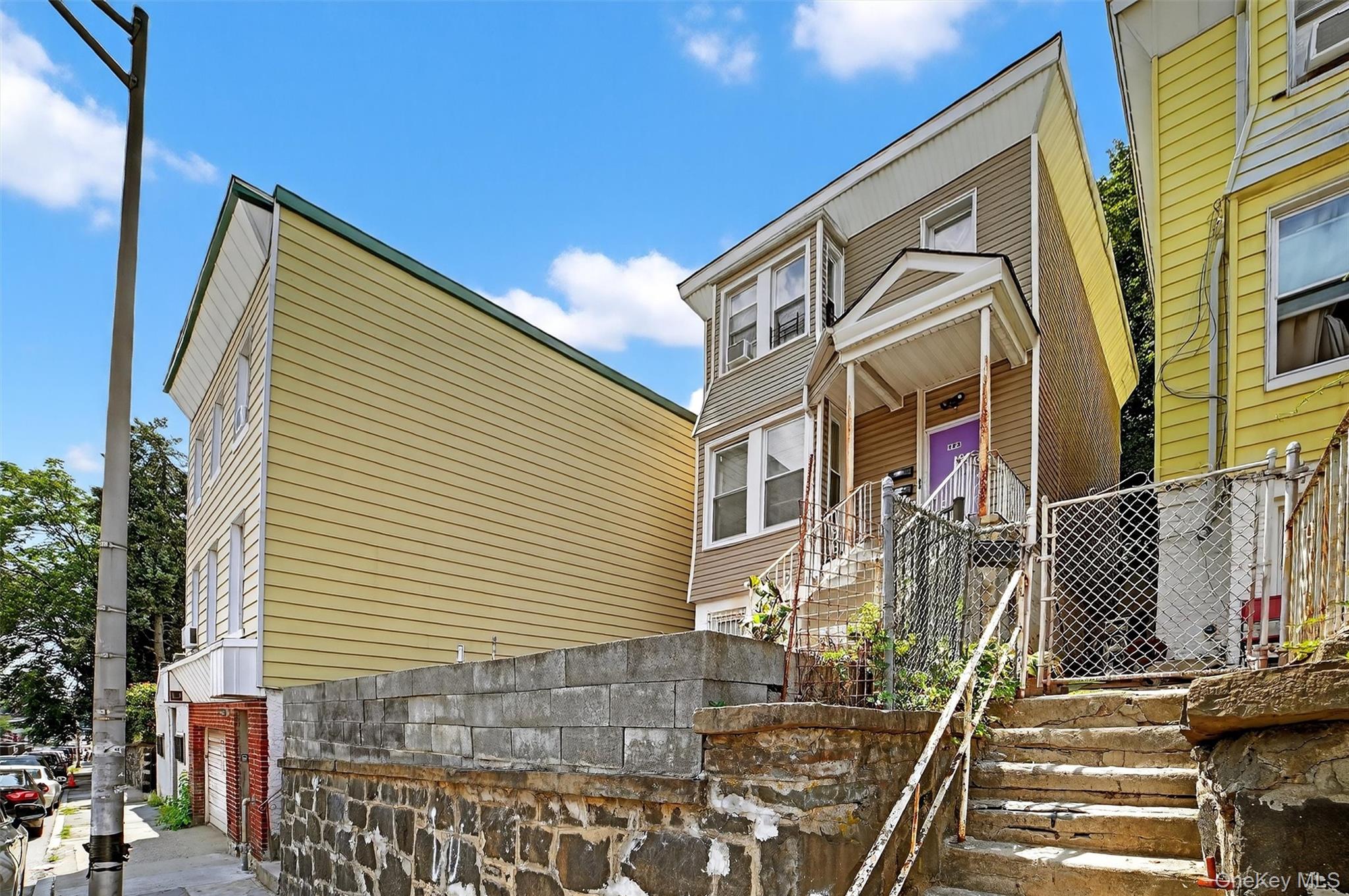 105 Palisade Avenue Property Photo 1
