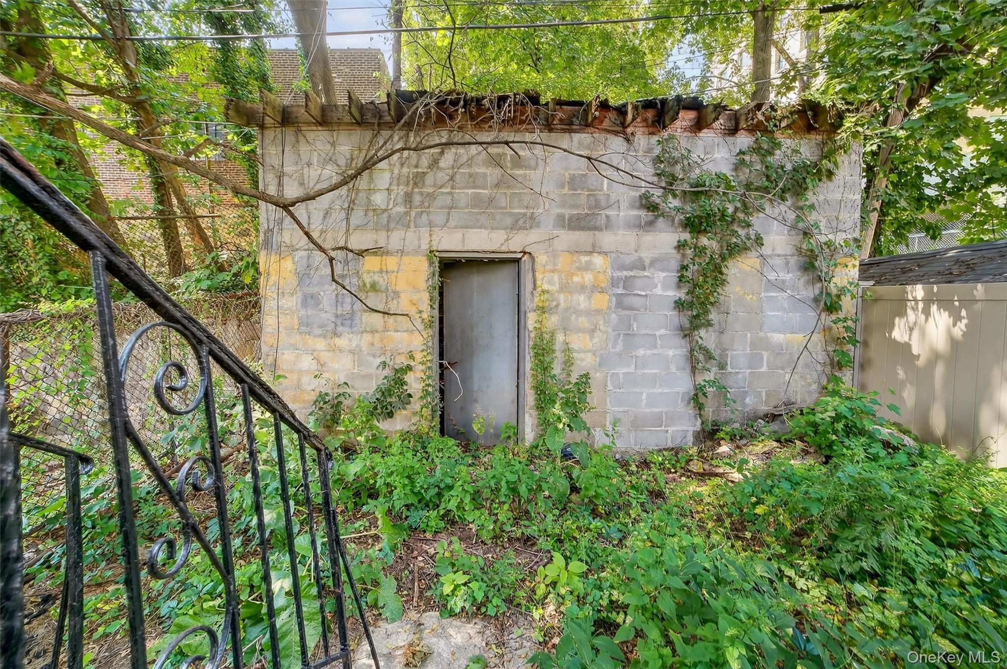 105 Palisade Avenue Property Photo 33