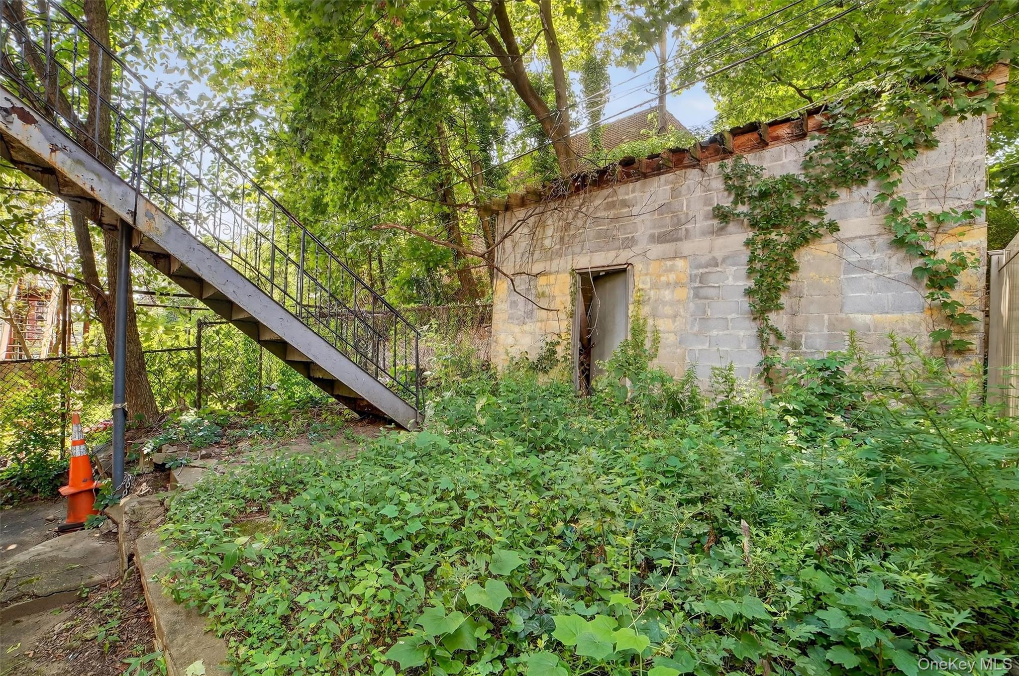 105 Palisade Avenue Property Photo 34