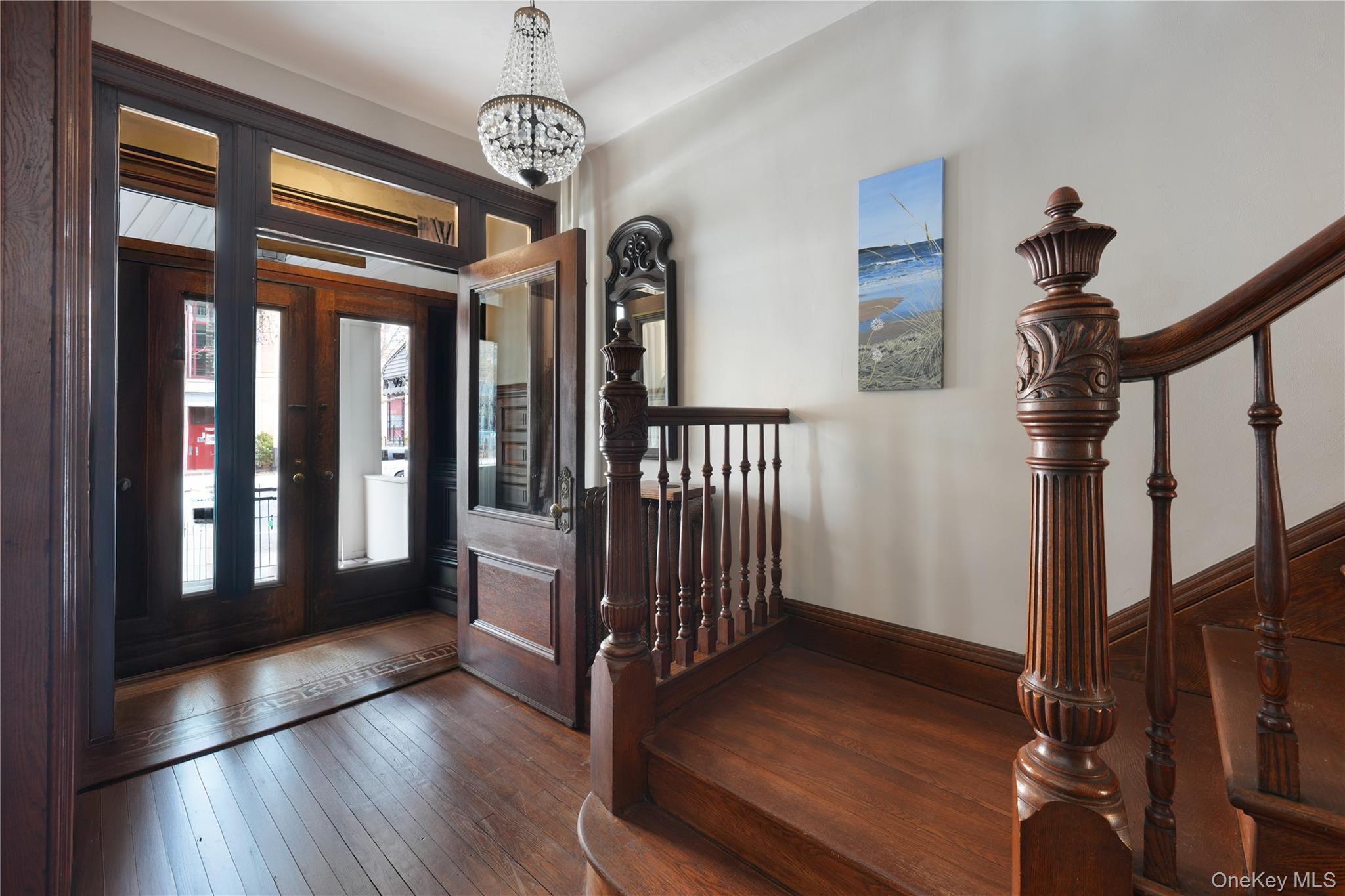 3020 Bainbridge Avenue Property Photo 1