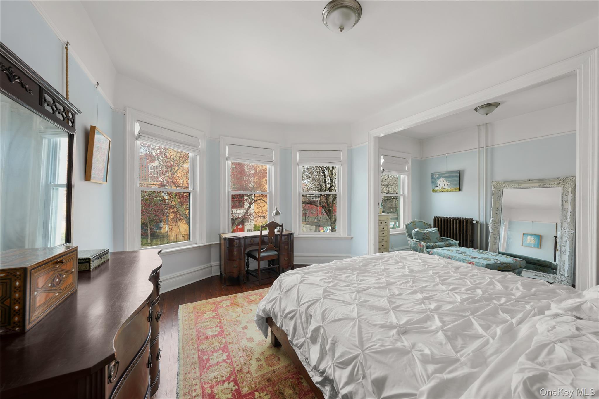 3020 Bainbridge Avenue Property Photo 12