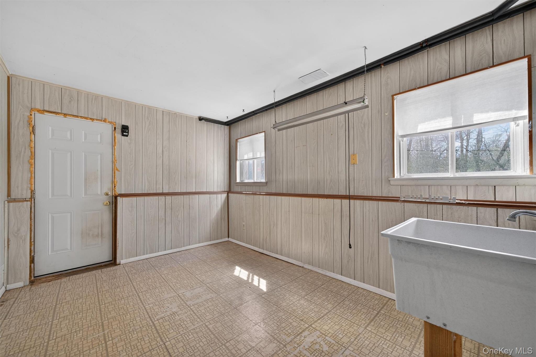 11 Kent Road Property Photo 44