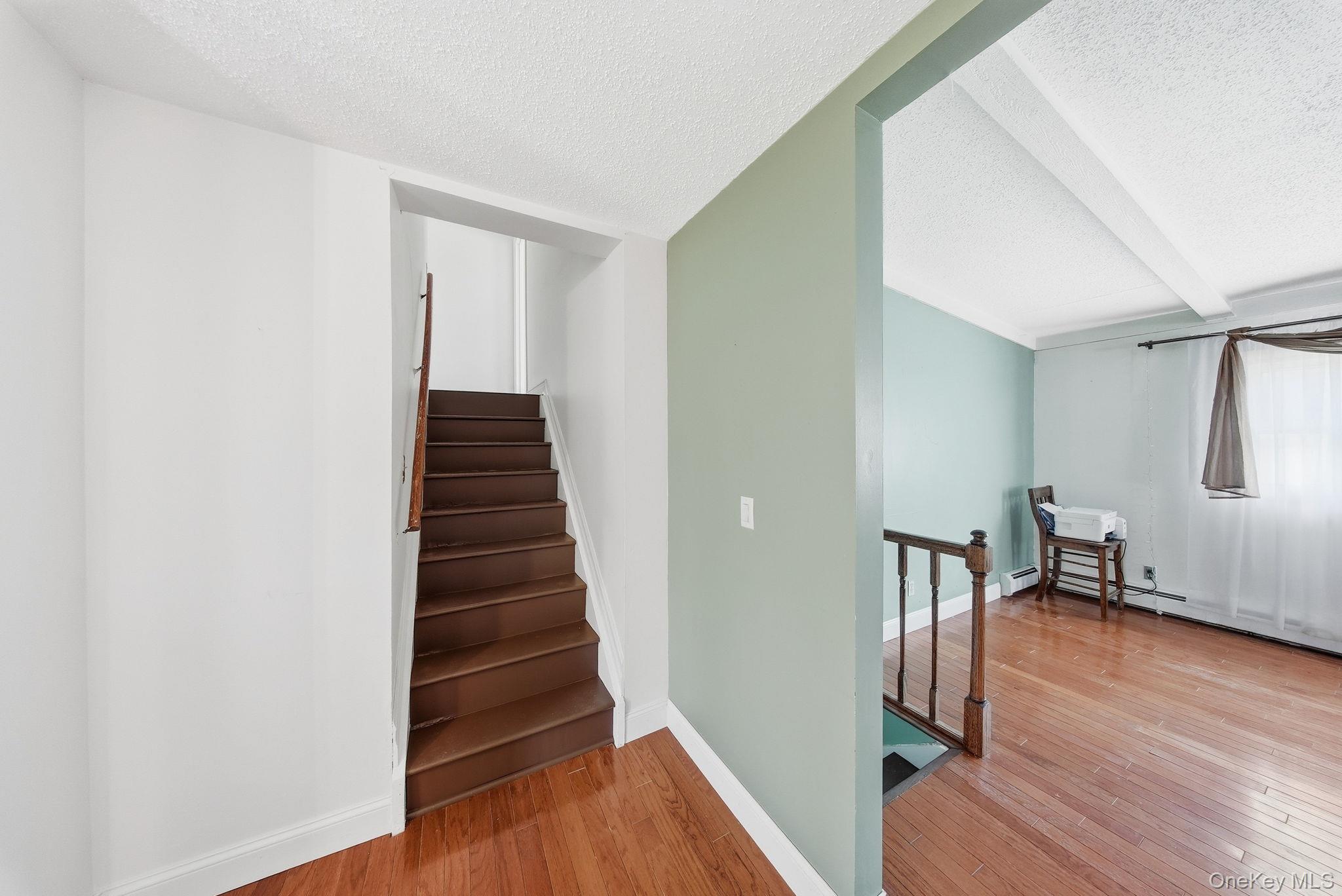 20 Winding Hills Drive Property Photo 11