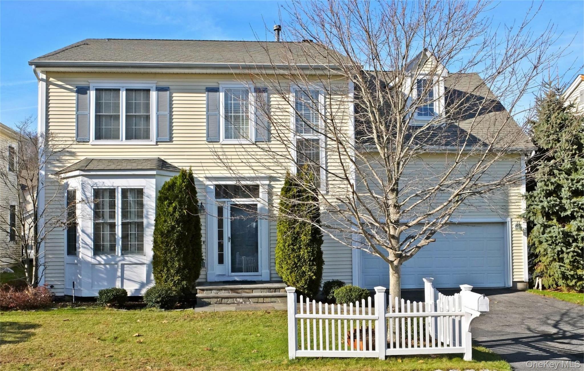 38 Ovation Court Property Photo 1