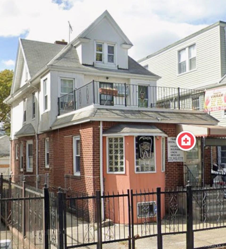 10312 Lefferts Boulevard Property Photo 3