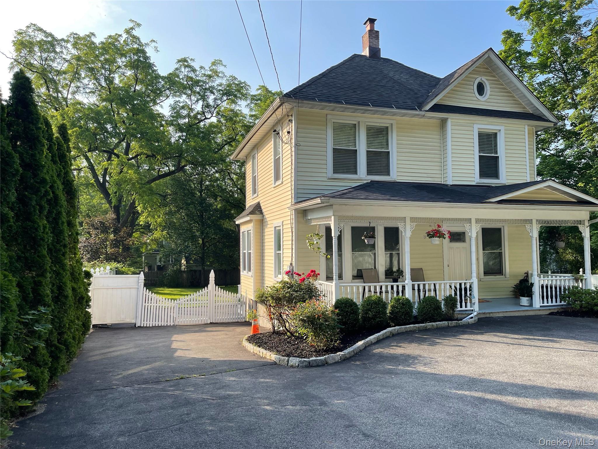 73 S Bedford Road Property Photo 1
