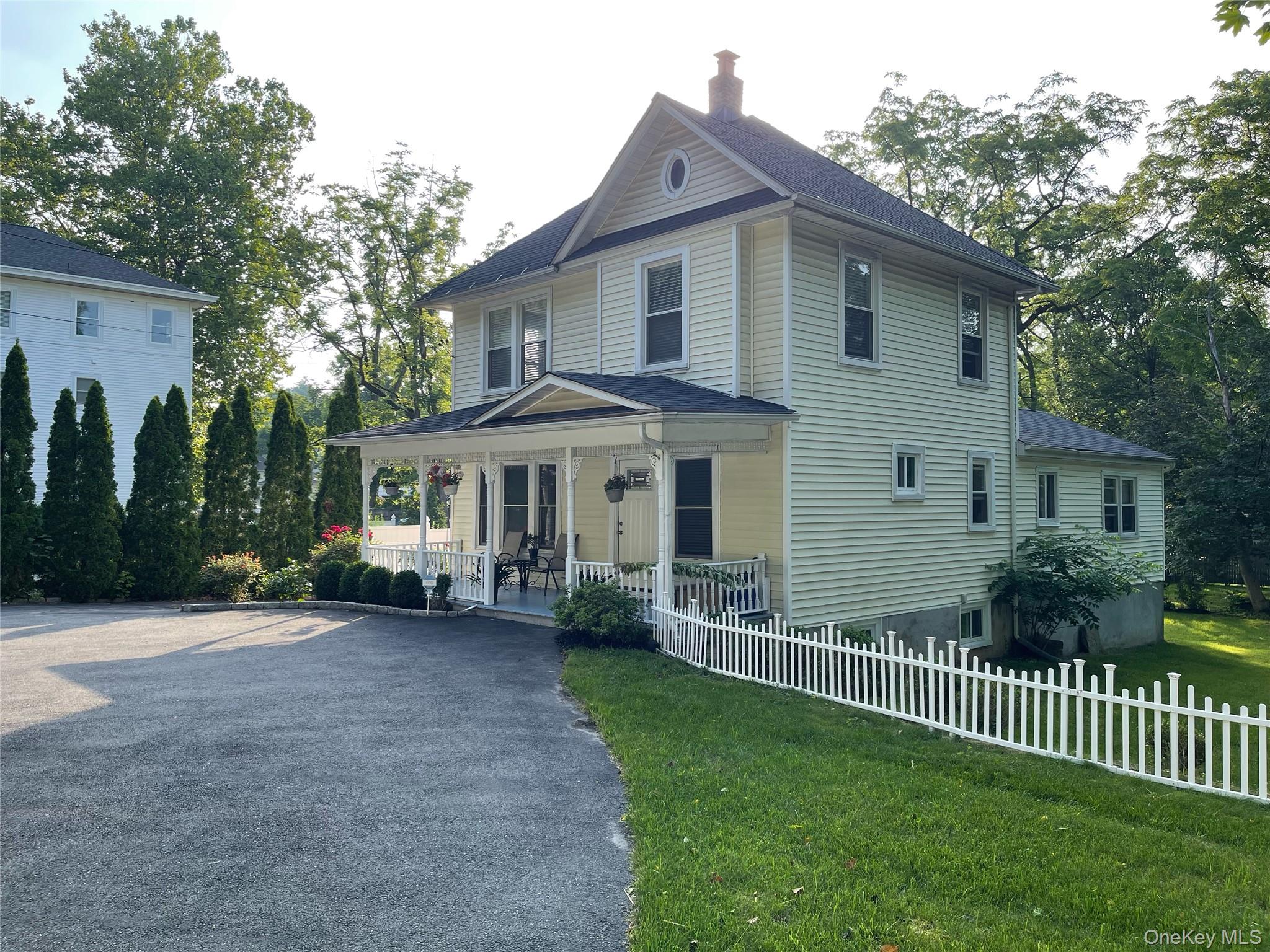 73 S Bedford Road Property Photo 2