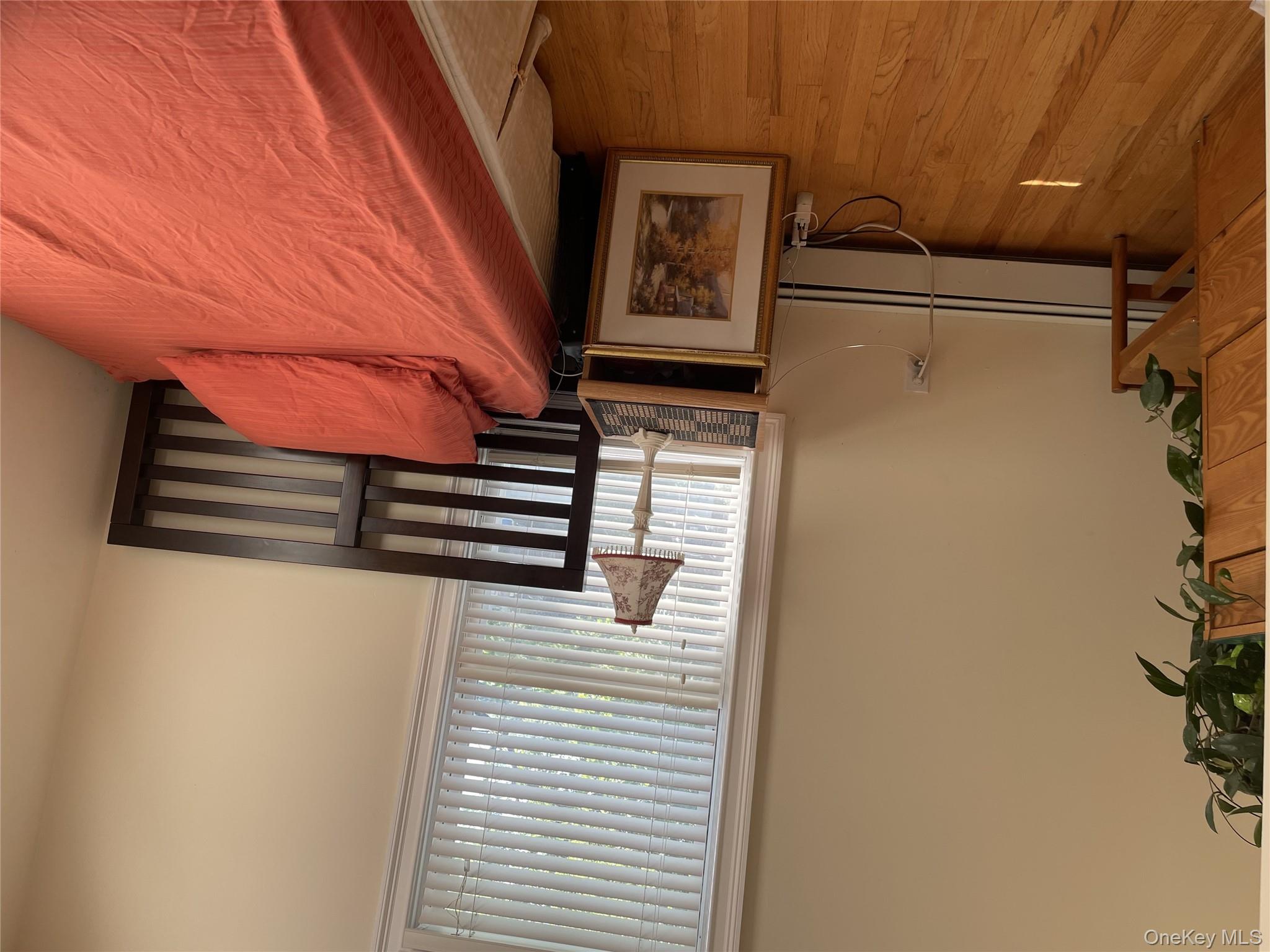 73 S Bedford Road Property Photo 25