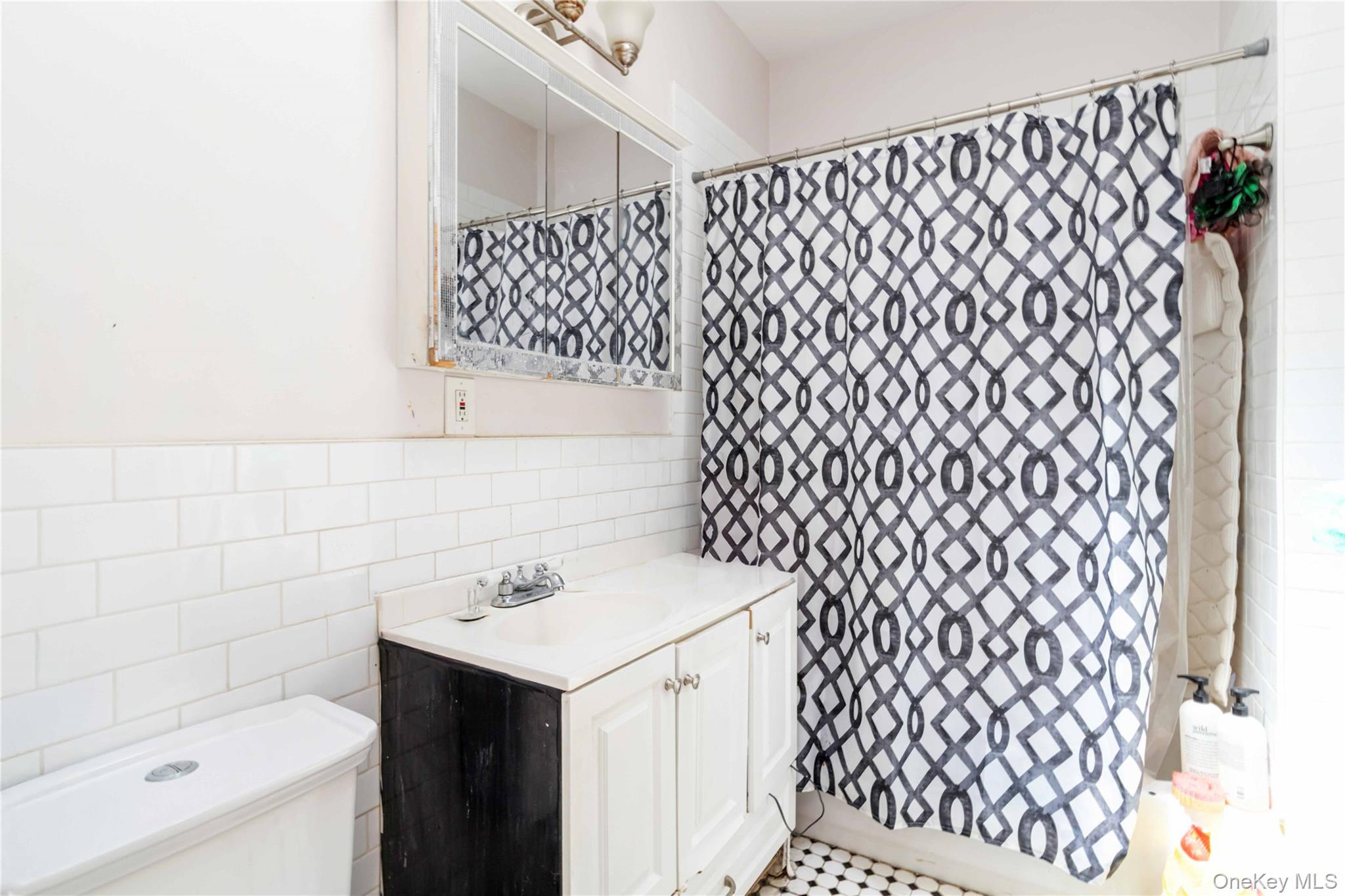 806 New Jersey Avenue Property Photo 17