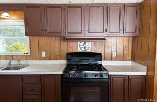 141 Gale Road Property Photo 4
