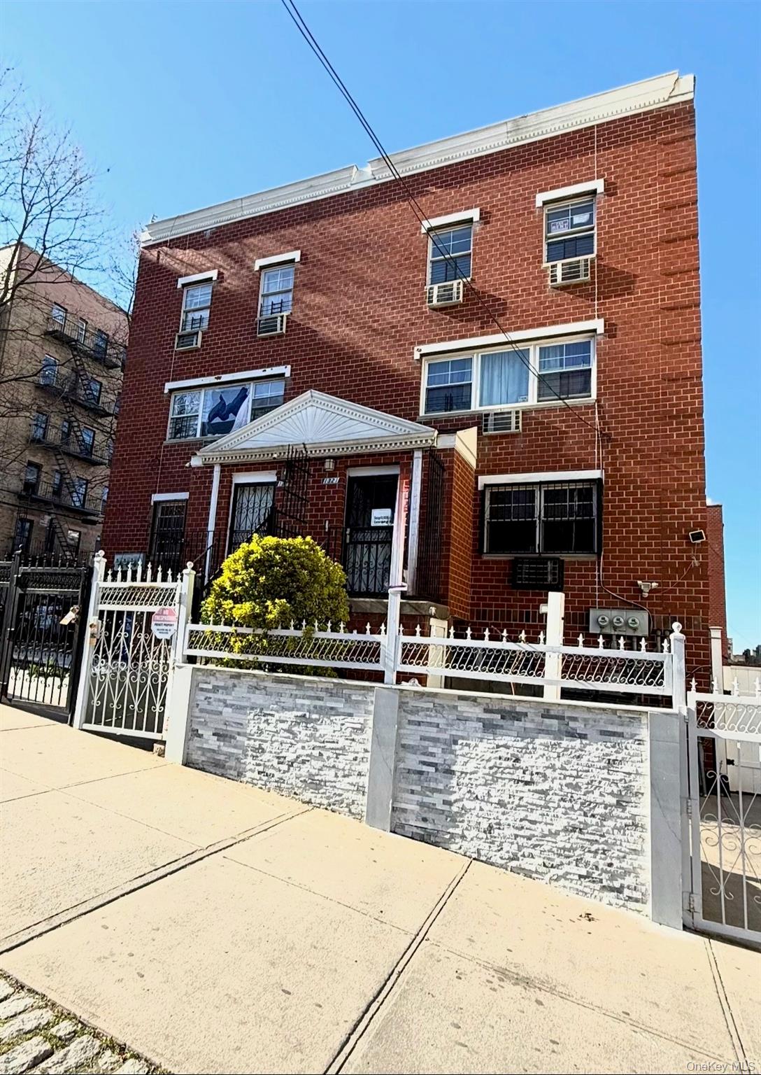 1321 Lafayette Avenue 4 Property Photo 1