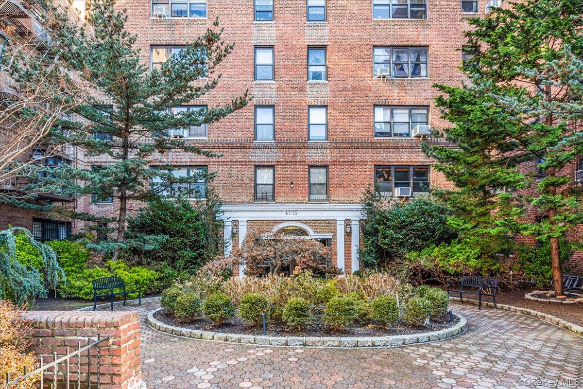 67-35 Yellowstone Boulevard 1j Property Photo 19