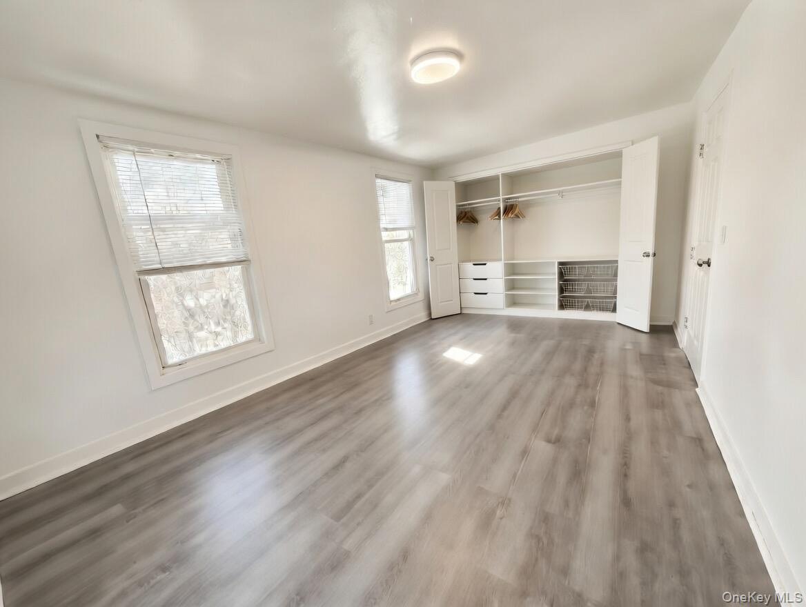 611 Saint Lawrence Avenue 2 Property Photo 3