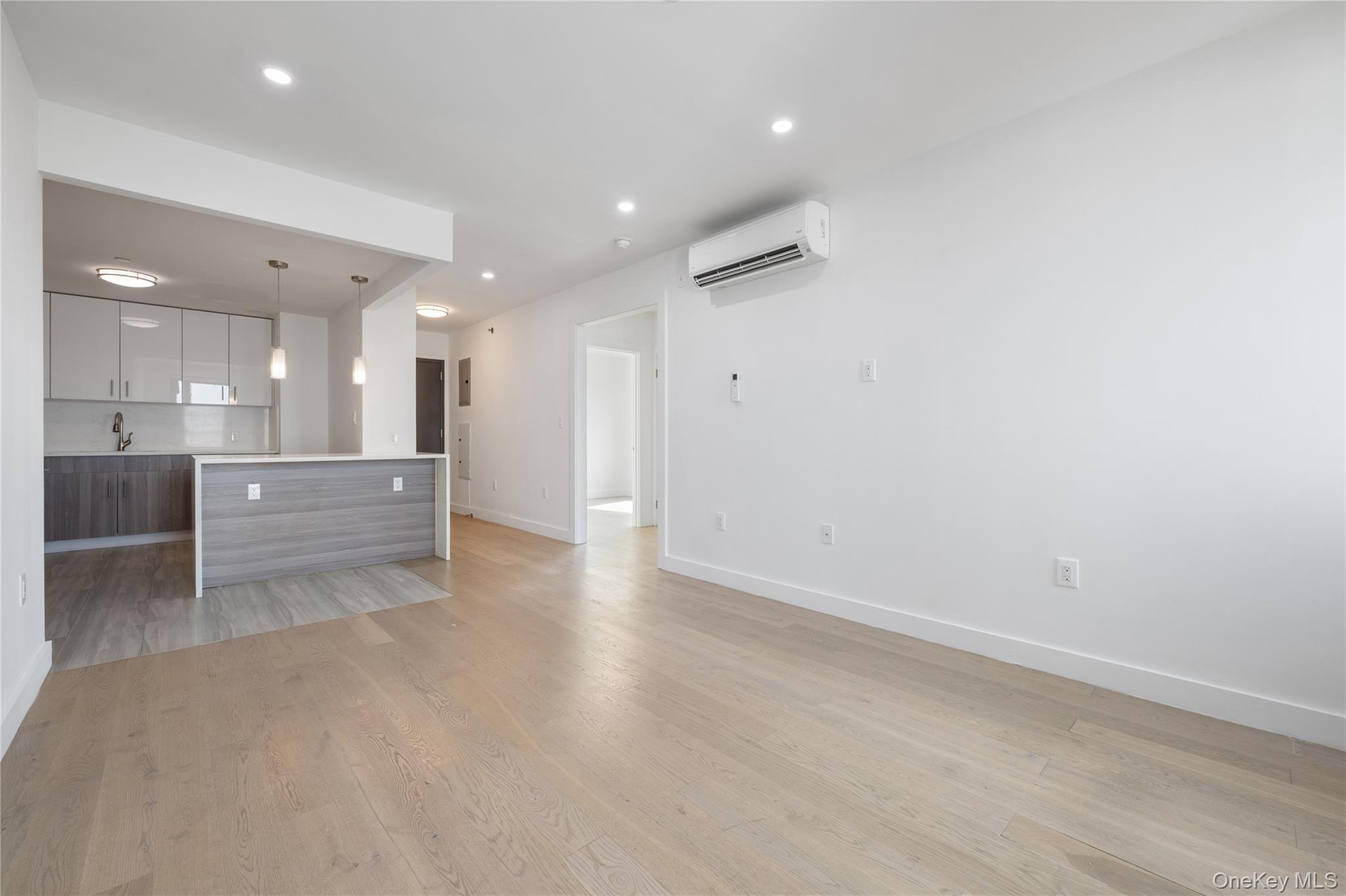 6296 Woodhaven Boulevard 6n Property Photo 7