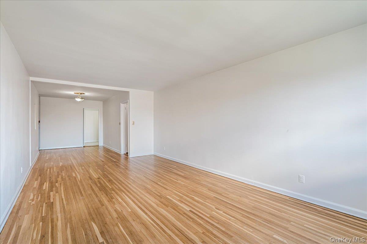 366 Stewart Avenue C4 Property Photo 10