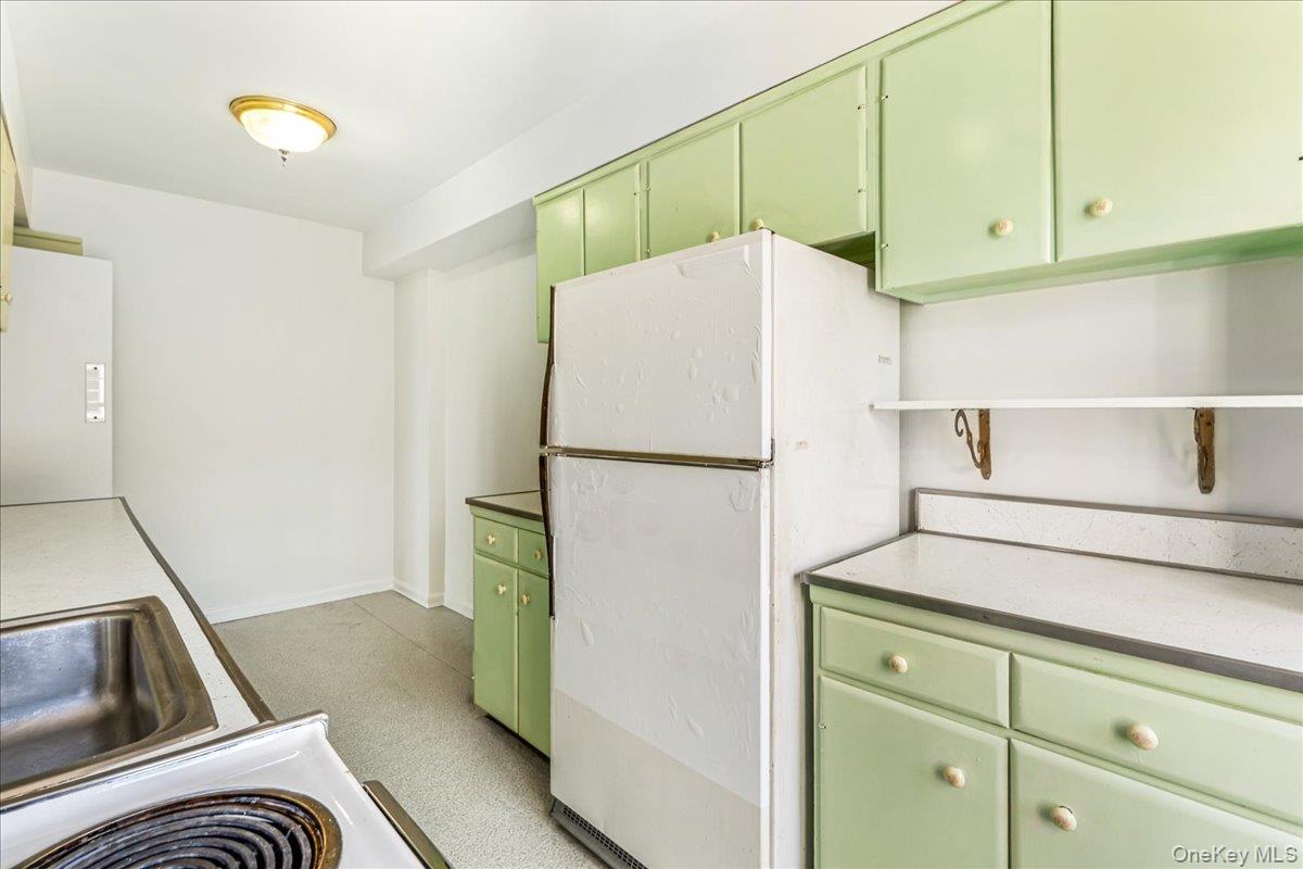 366 Stewart Avenue C4 Property Photo 17