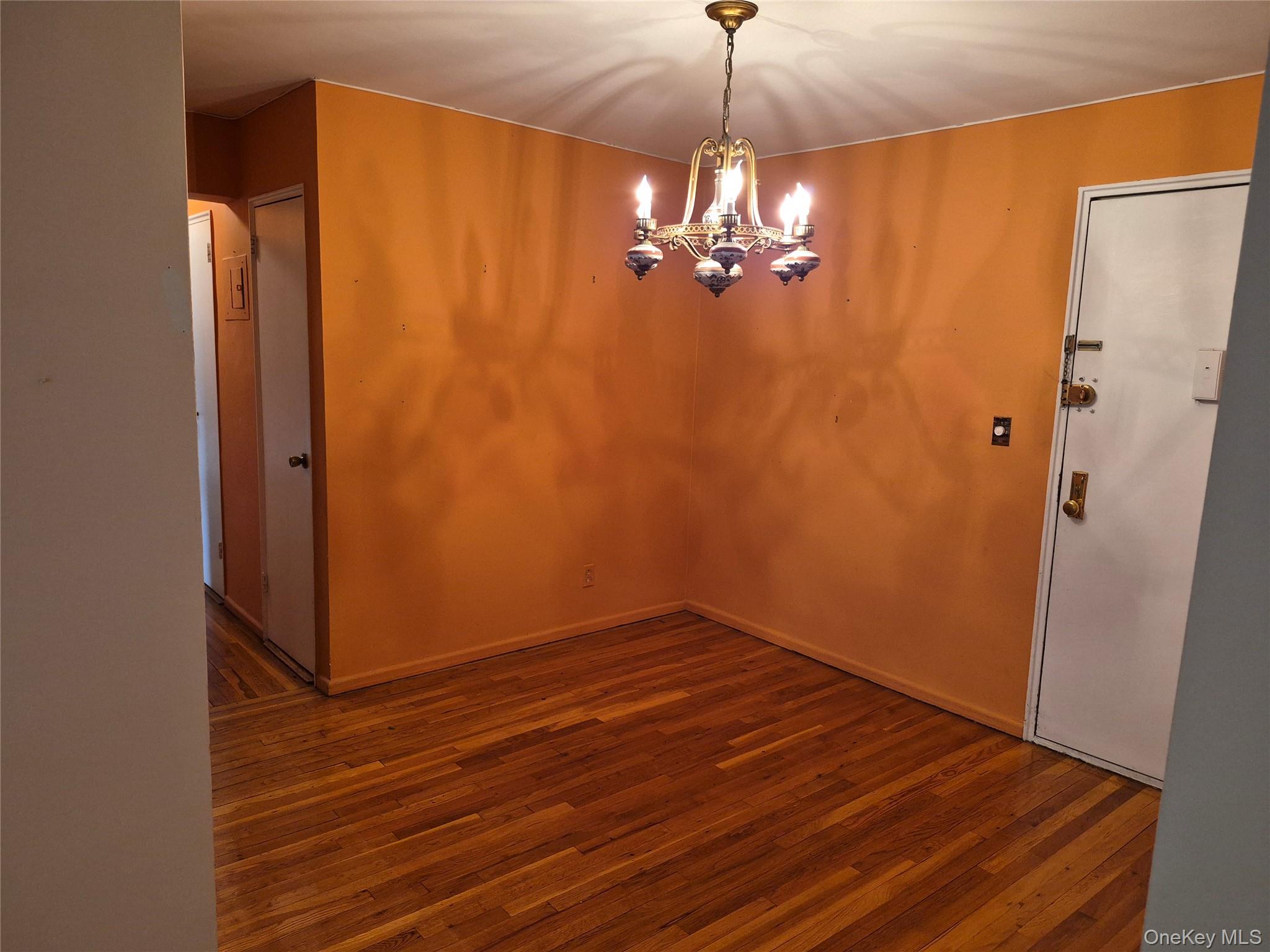 98 Dehaven Drive 2b Property Photo 2