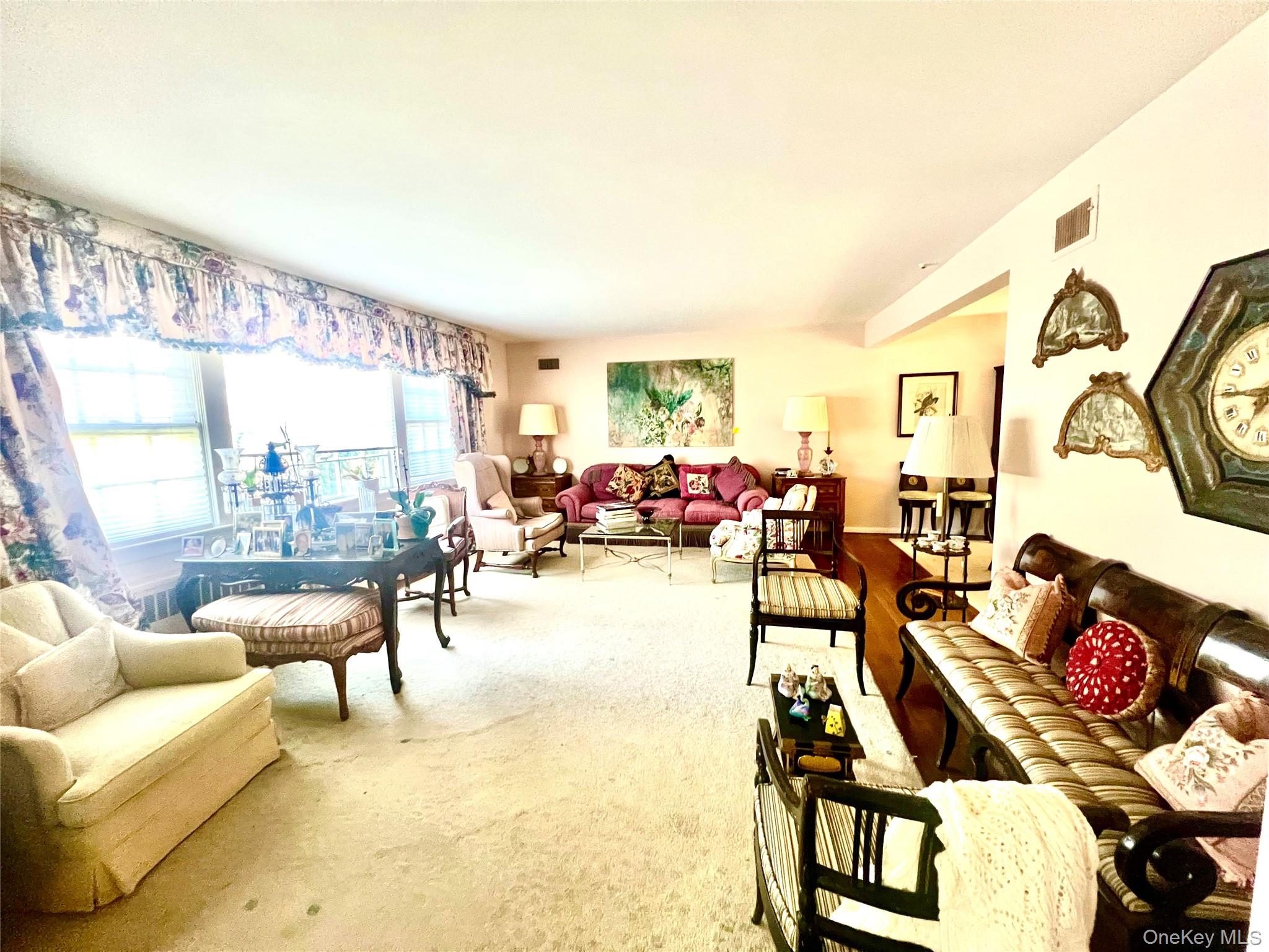 2 Wyckoff Place Property Photo 2