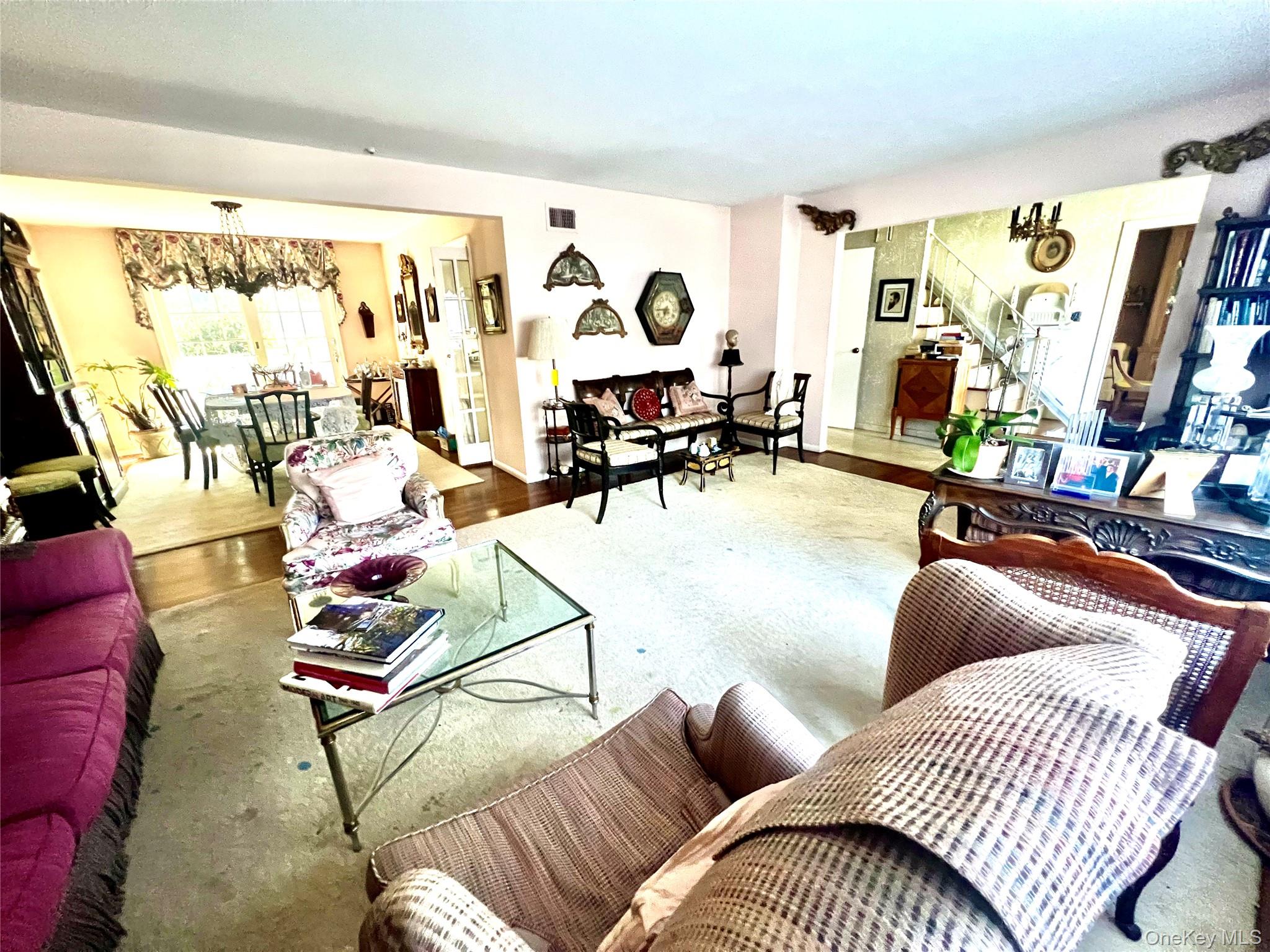 2 Wyckoff Place Property Photo 3